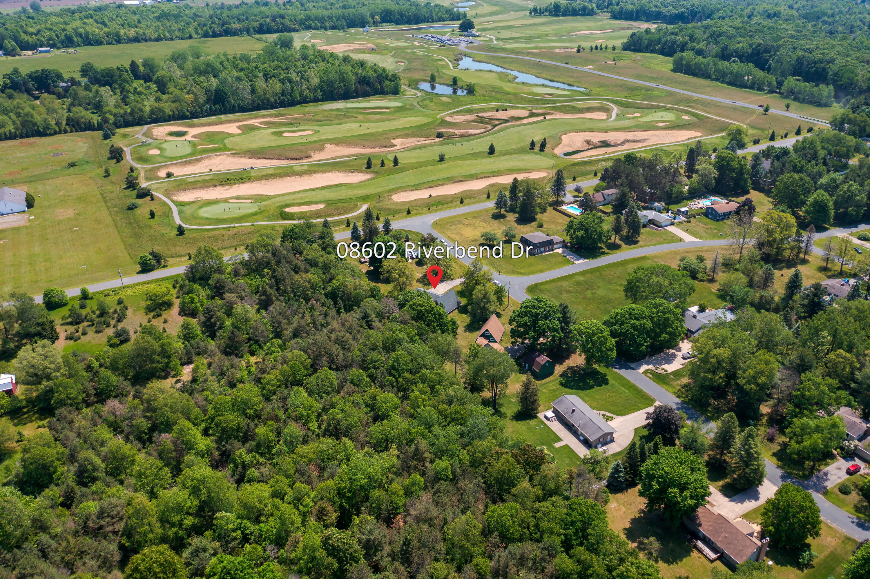 8602 Riverbend