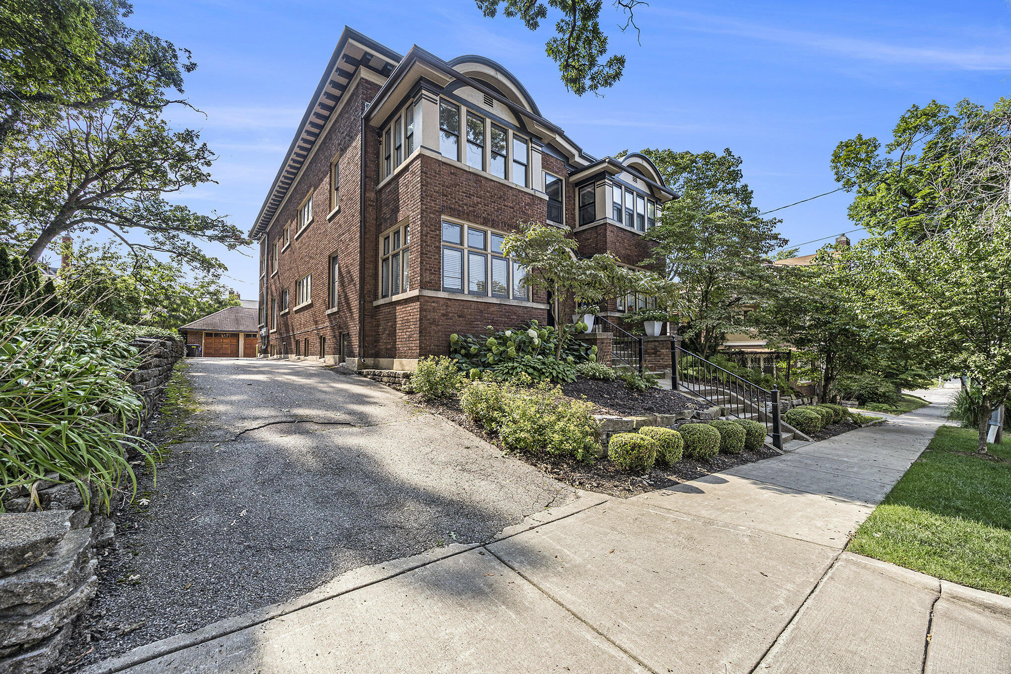 17 Union Avenue SE, B