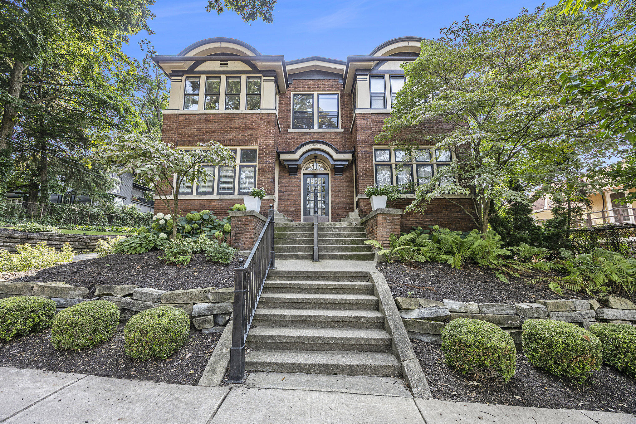 17 Union Avenue SE, B