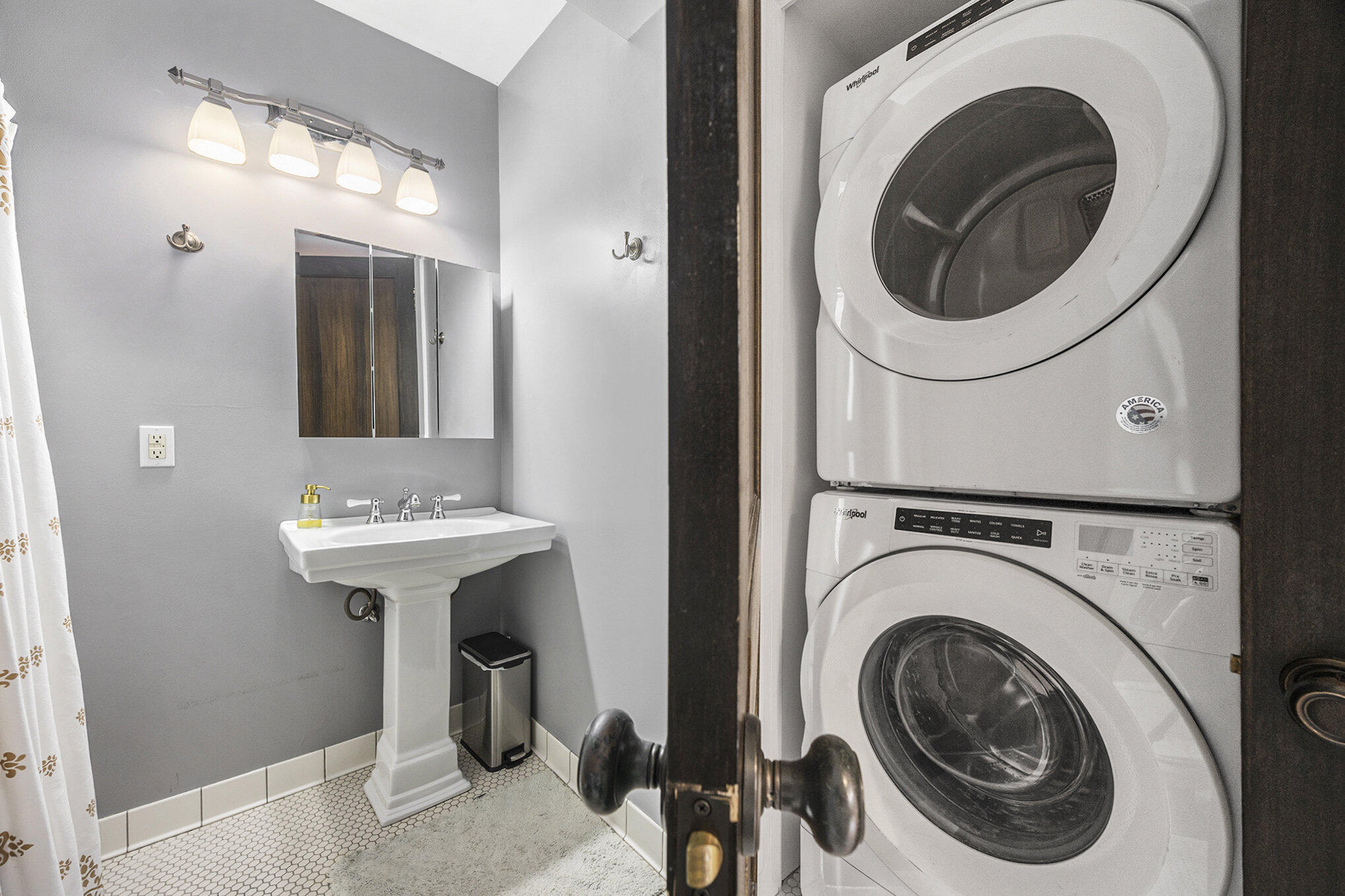 17 Union Avenue SE, B