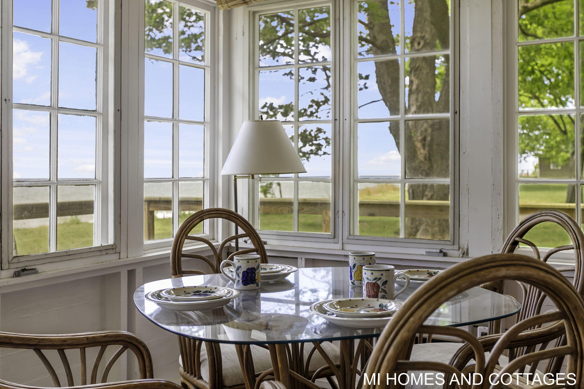 4489 N Lakeshore Drive