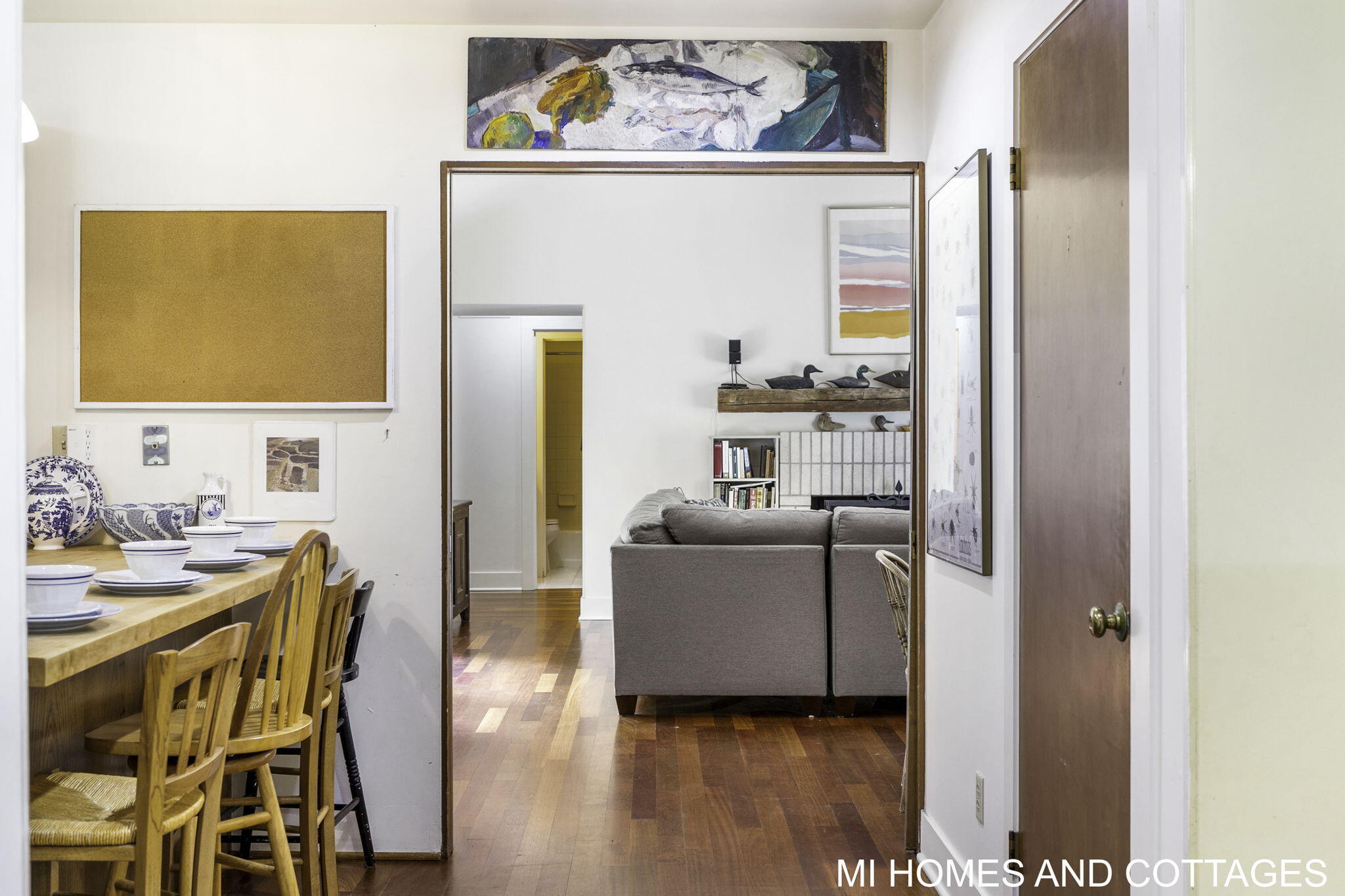 4489 N Lakeshore Drive