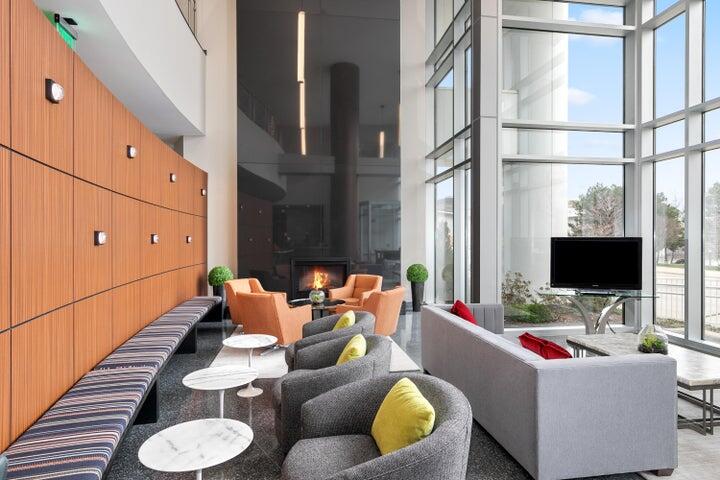 335 Bridge Street NW, 607