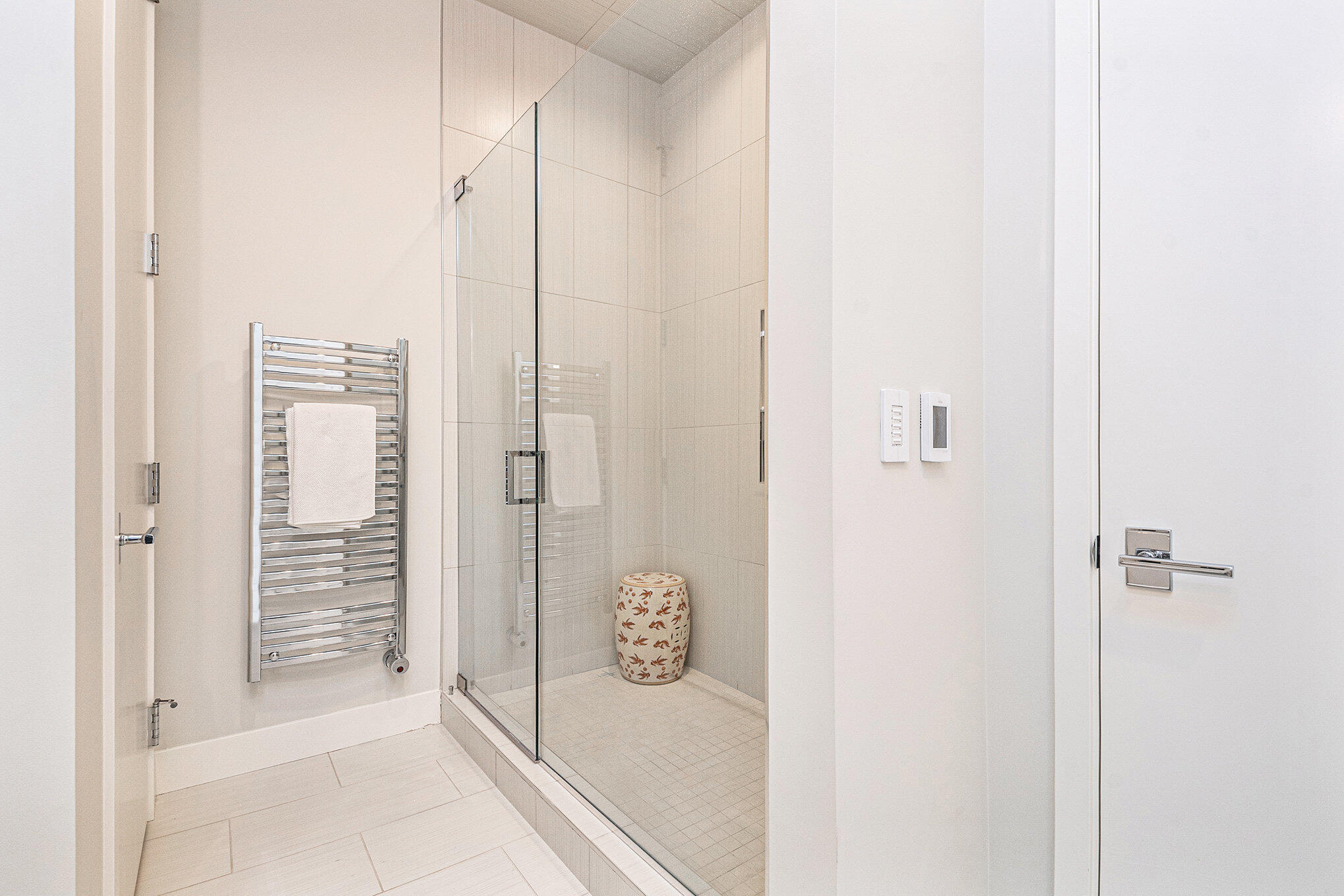 335 Bridge Street NW, 607