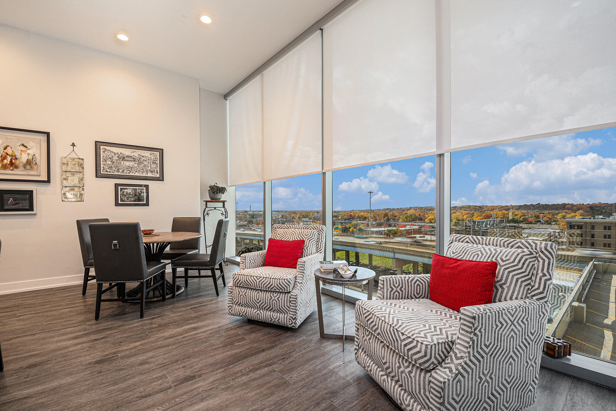 335 Bridge Street NW, 607