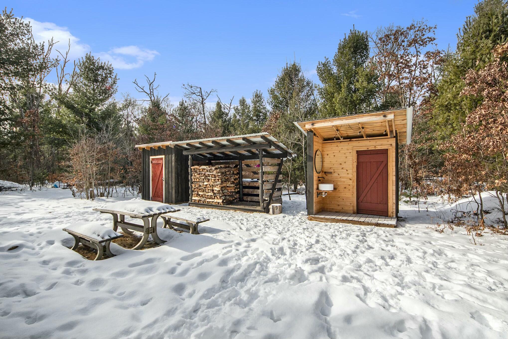 5301 E E Bittersweet Lane