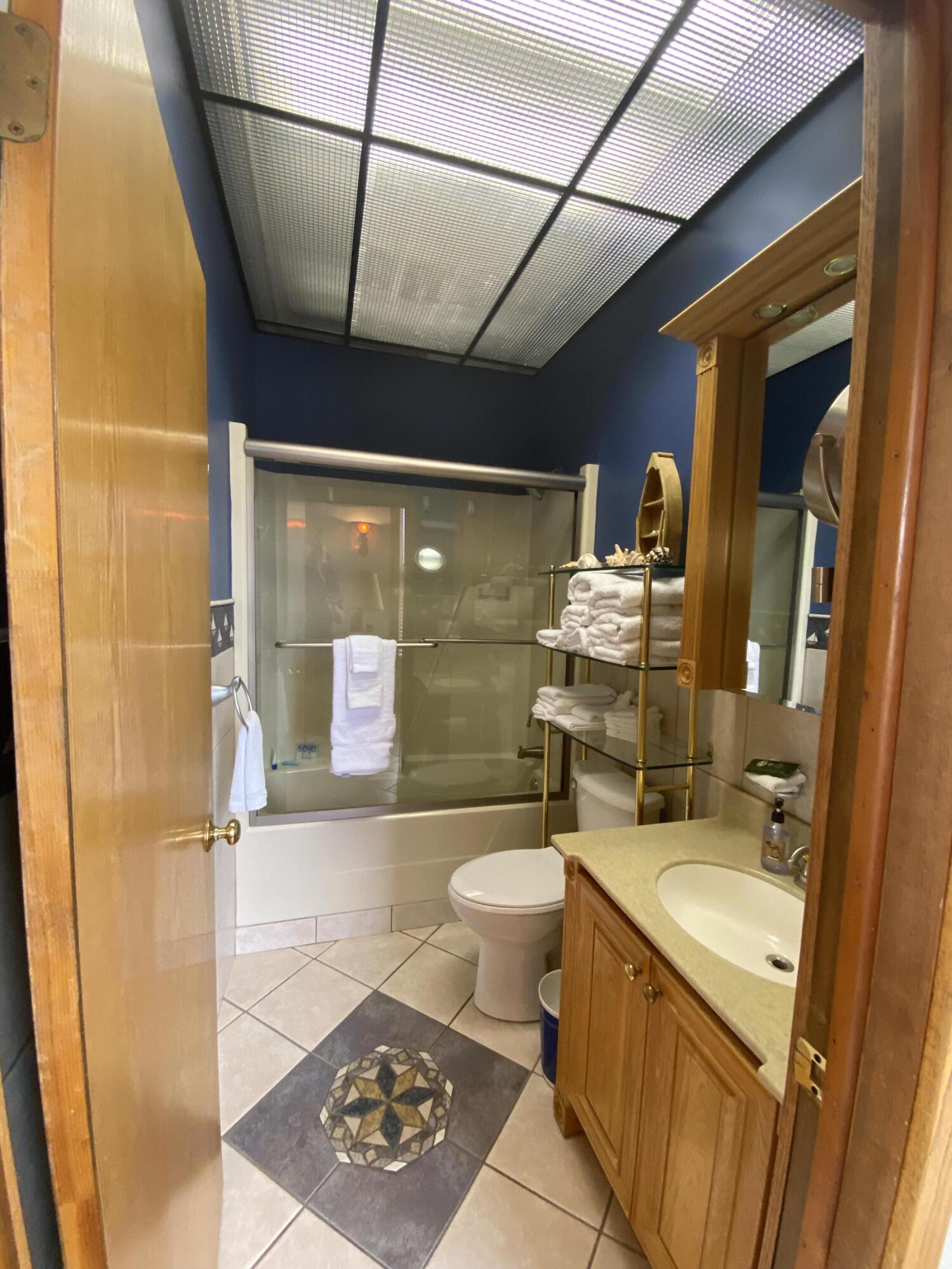 532 Dyckman Avenue, R-14