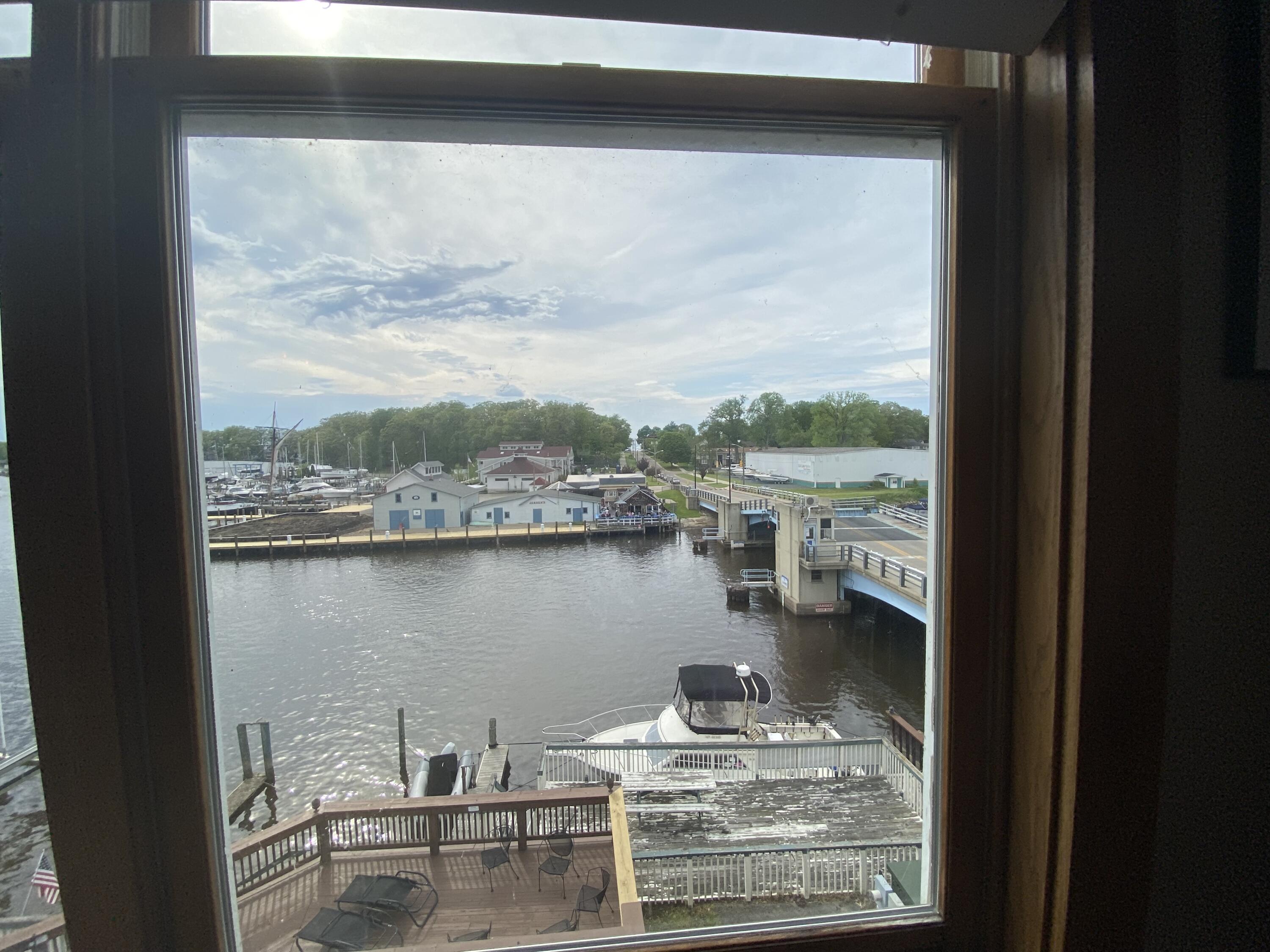 532 Dyckman Avenue, R-14