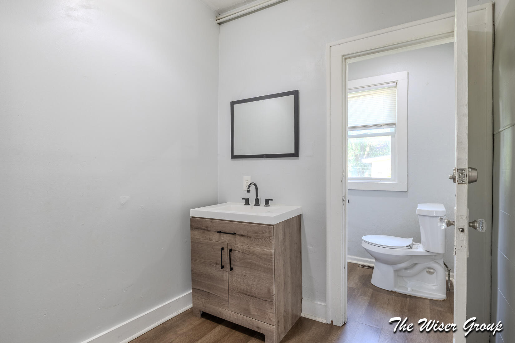 174 E Isabella Avenue