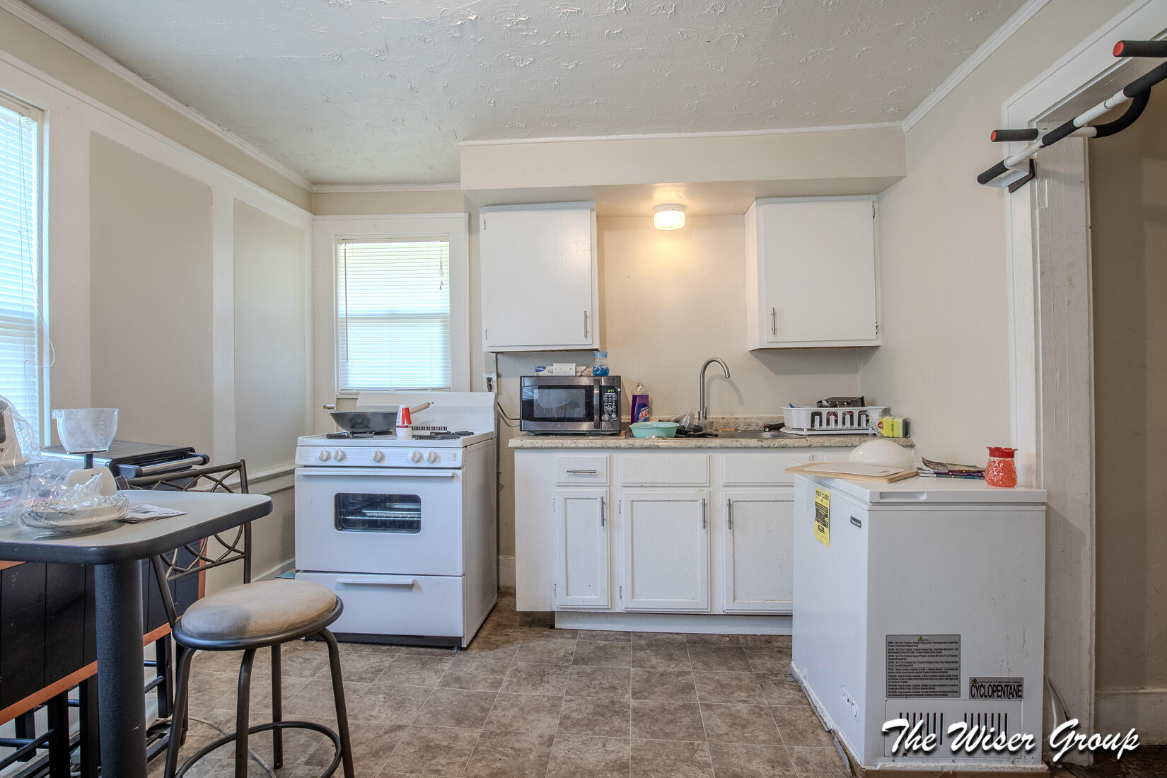 174 E Isabella Avenue