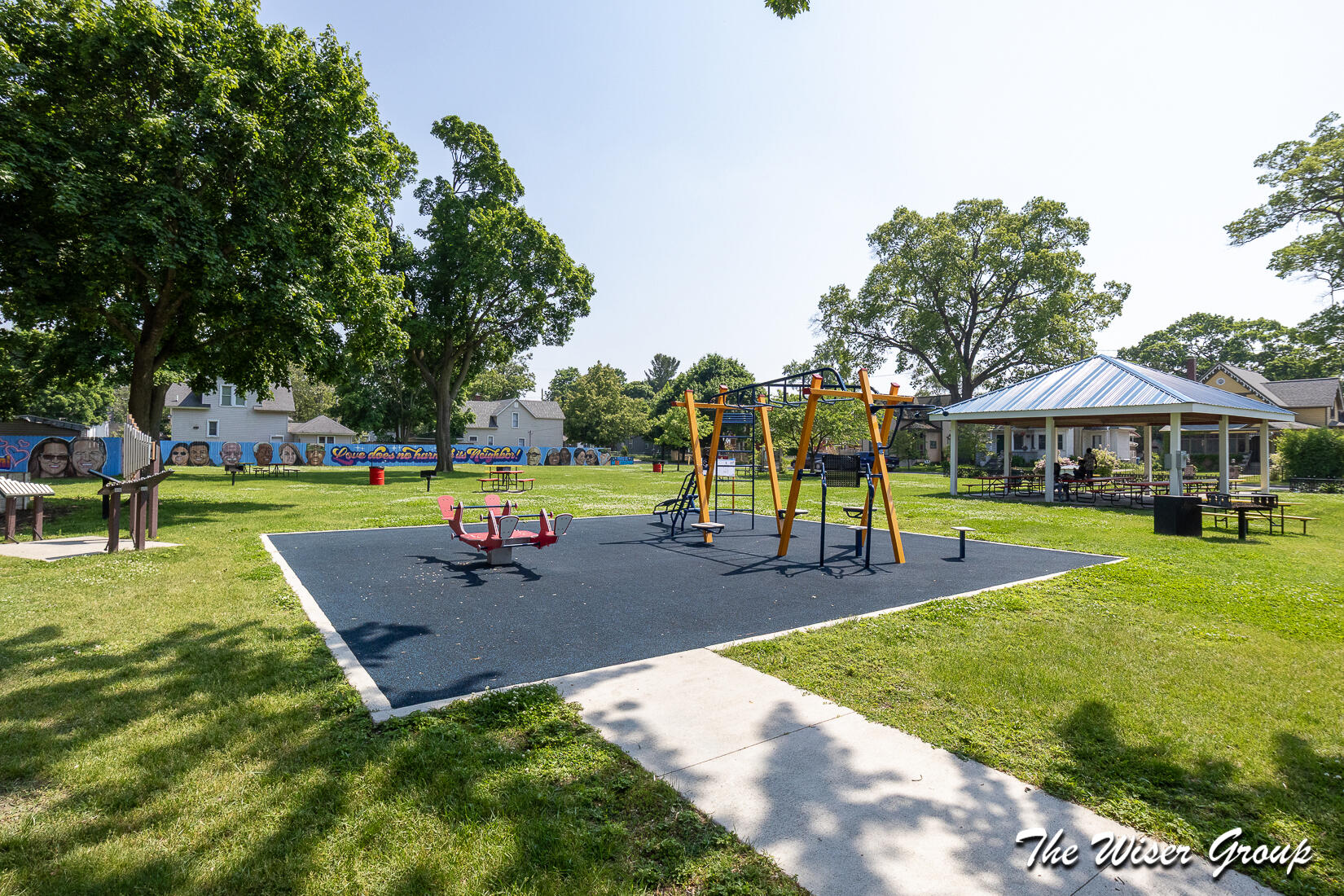 174 E Isabella Avenue