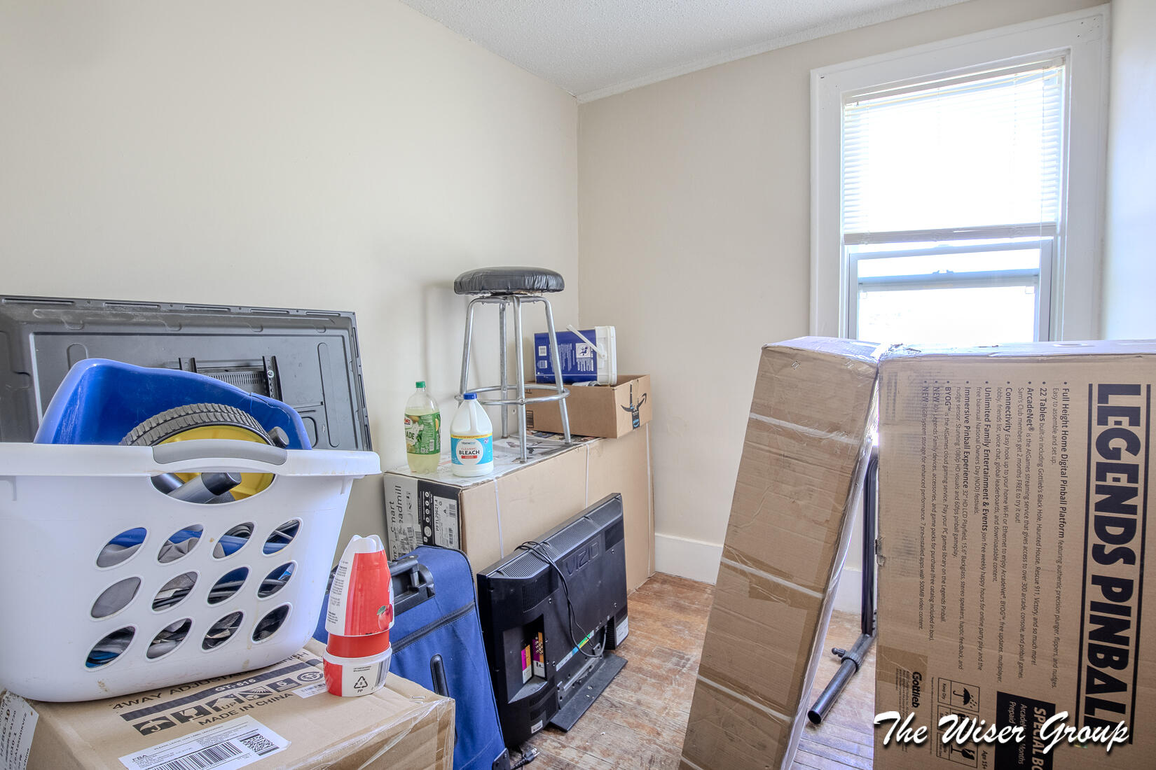 174 E Isabella Avenue