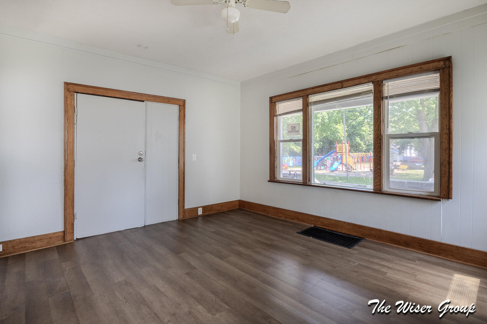 174 E Isabella Avenue