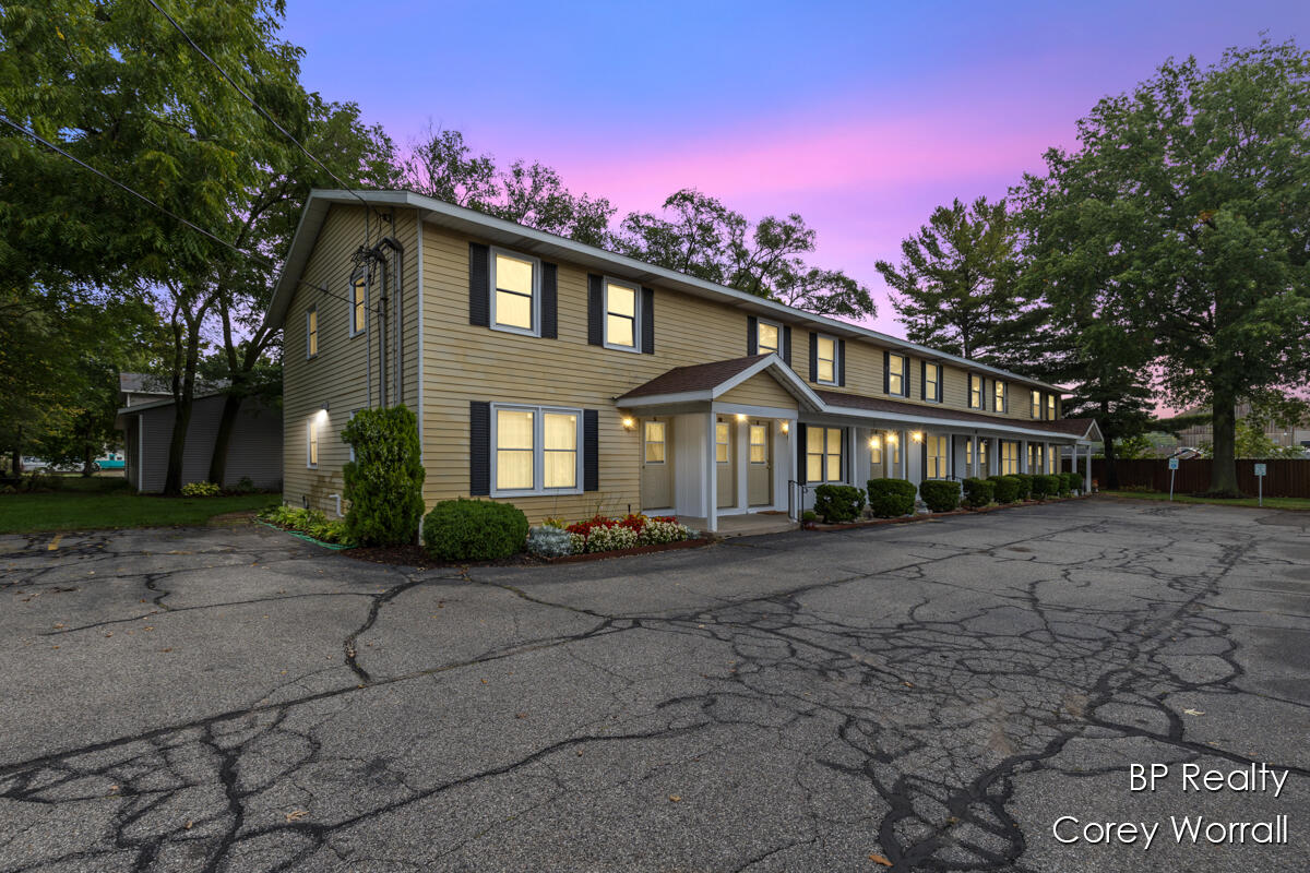 199 E 34th Street 10