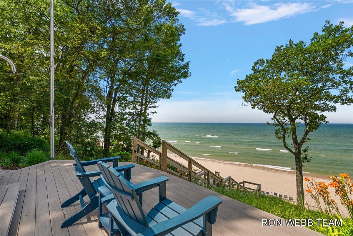 3501 N Lakeshore Drive