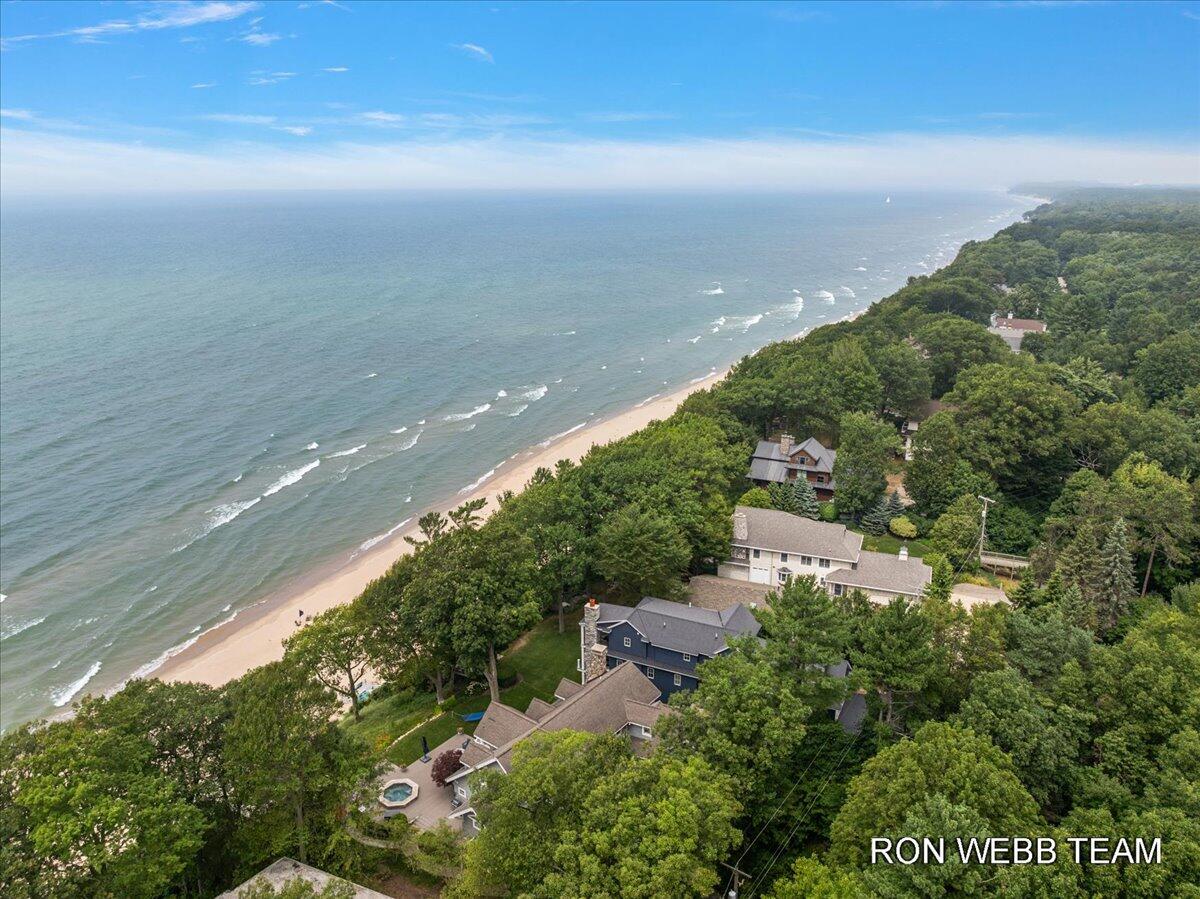 3501 N Lakeshore Drive