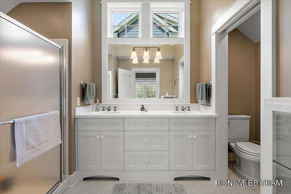 3501 N Lakeshore Drive