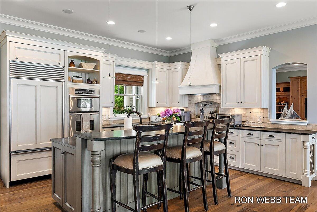 3501 N Lakeshore Drive