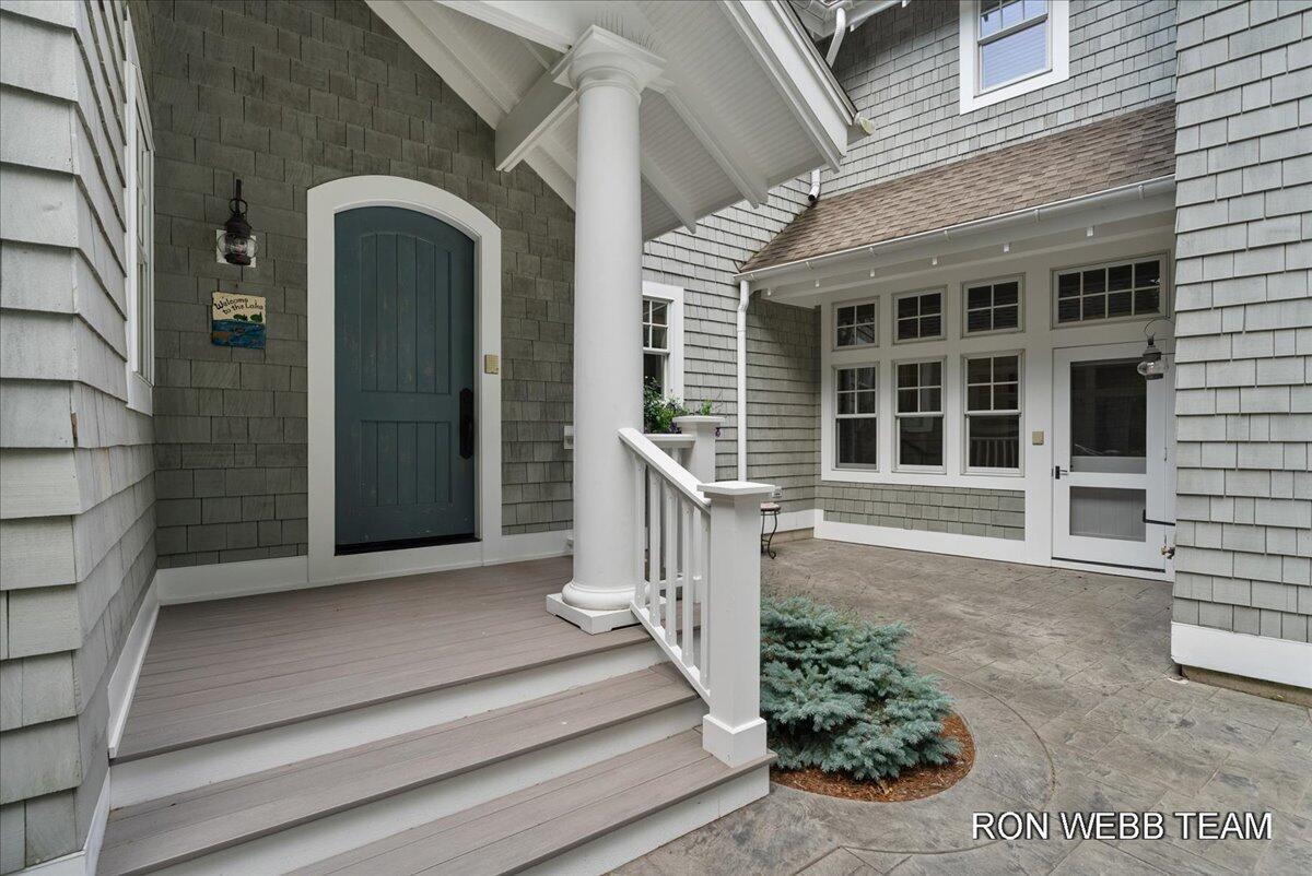 3501 N Lakeshore Drive