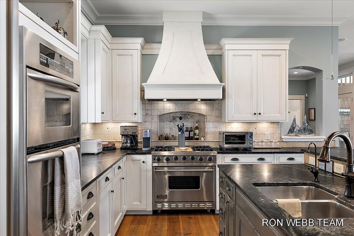 3501 N Lakeshore Drive