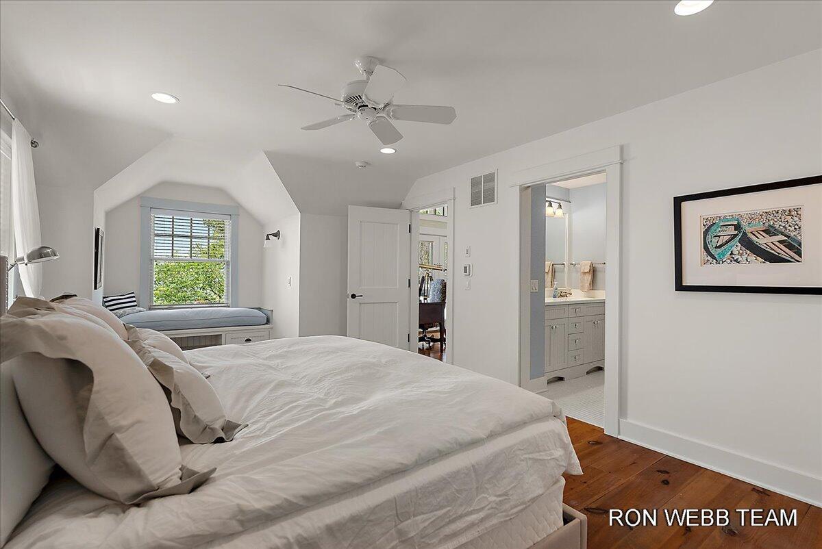 3501 N Lakeshore Drive