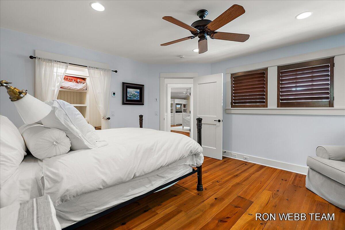 3501 N Lakeshore Drive