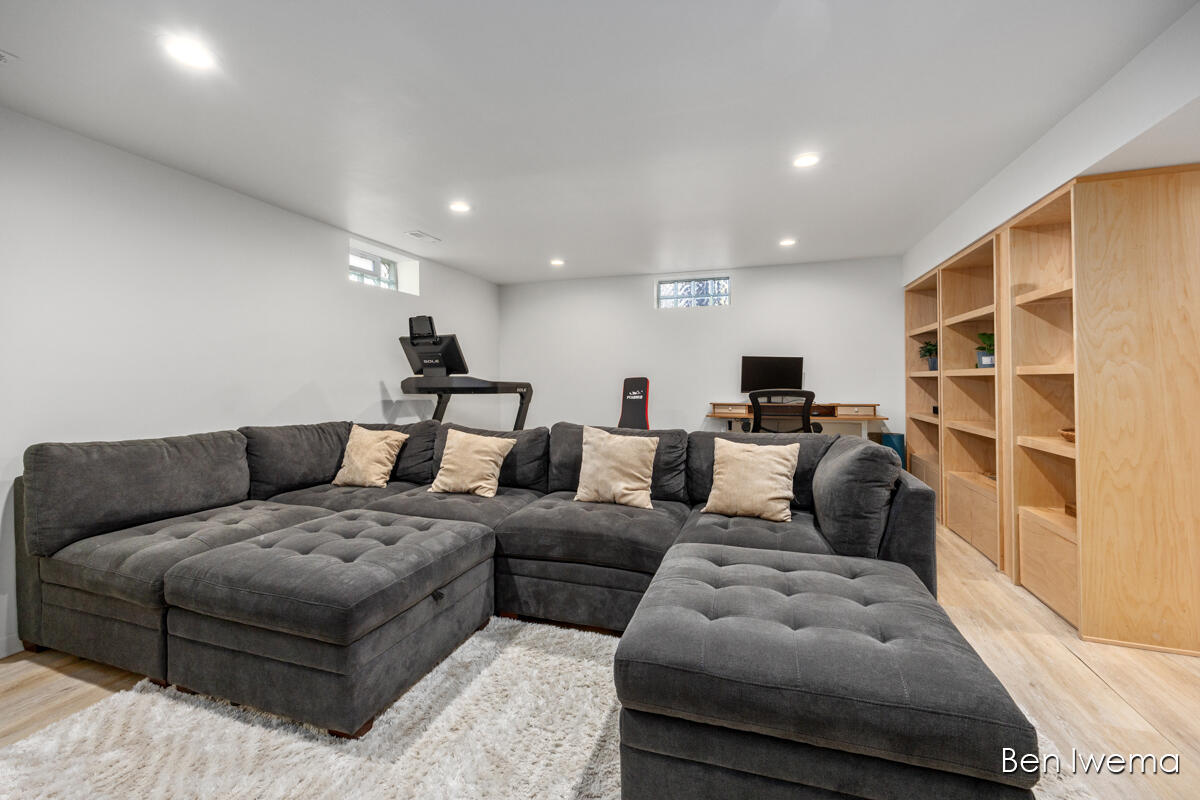 1629 Rossman Avenue SE