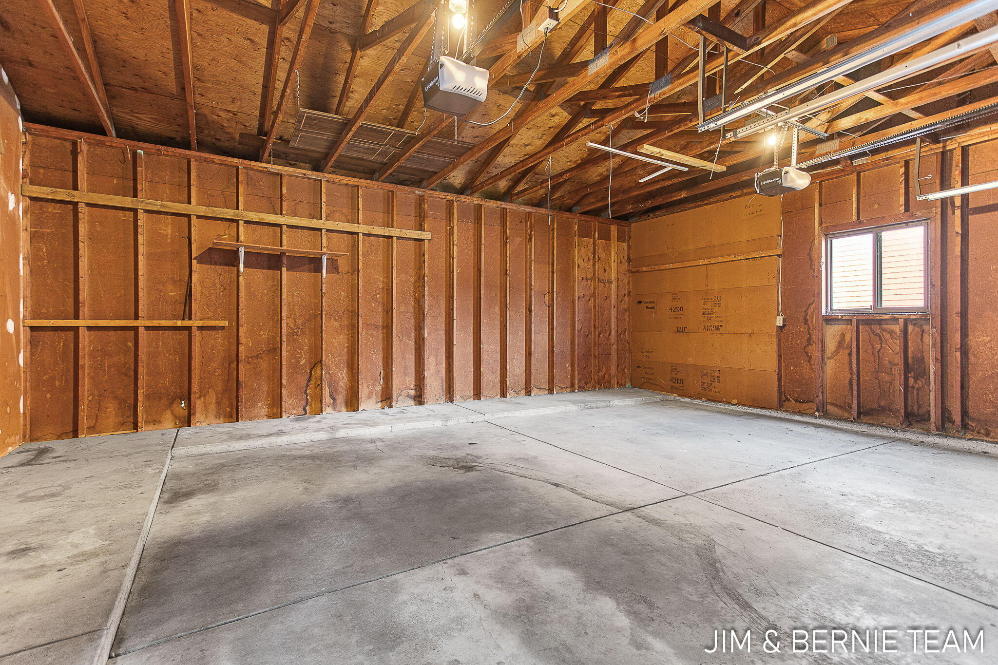 478 480 W 30th Street