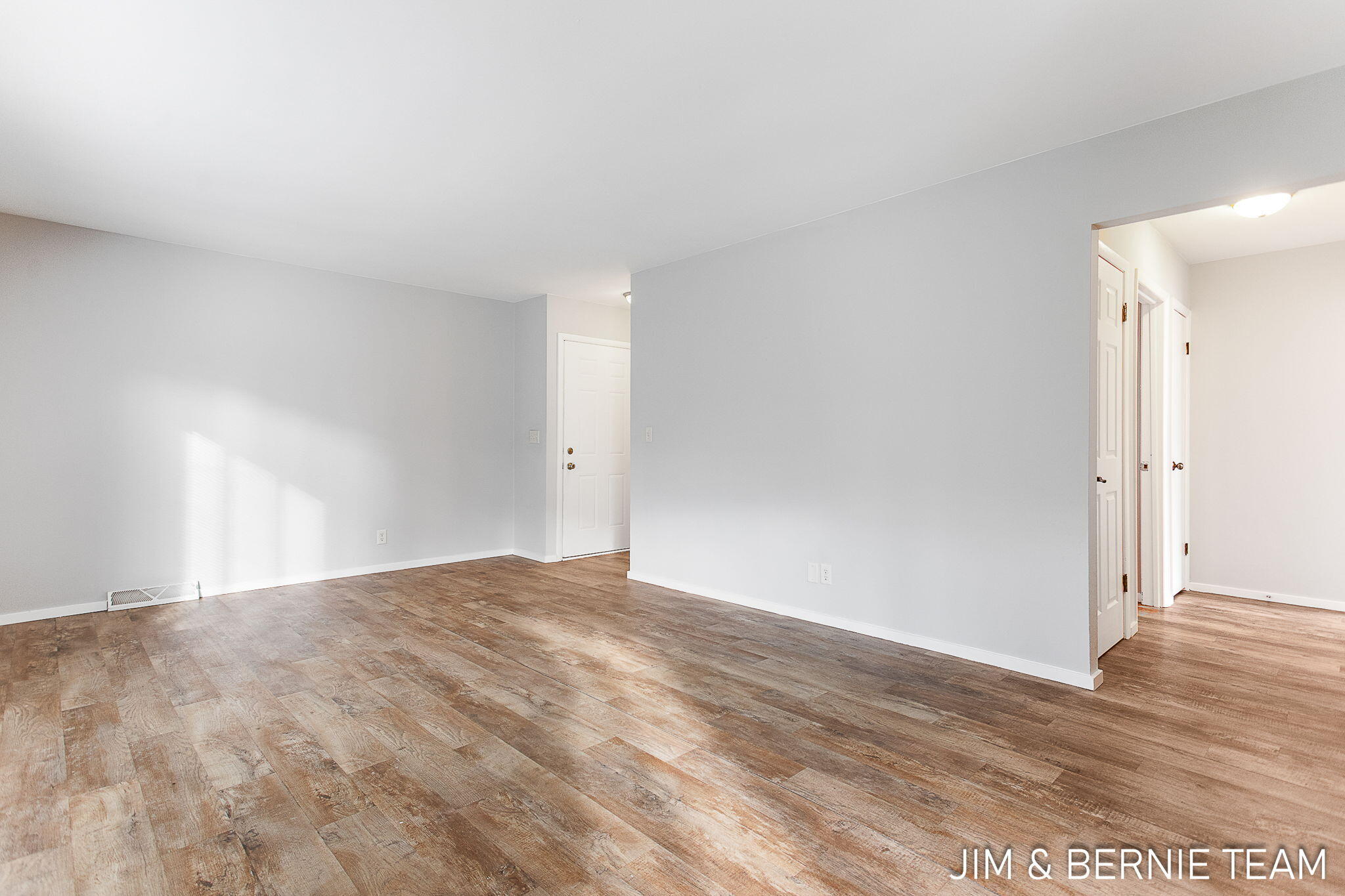 478 480 W 30th Street