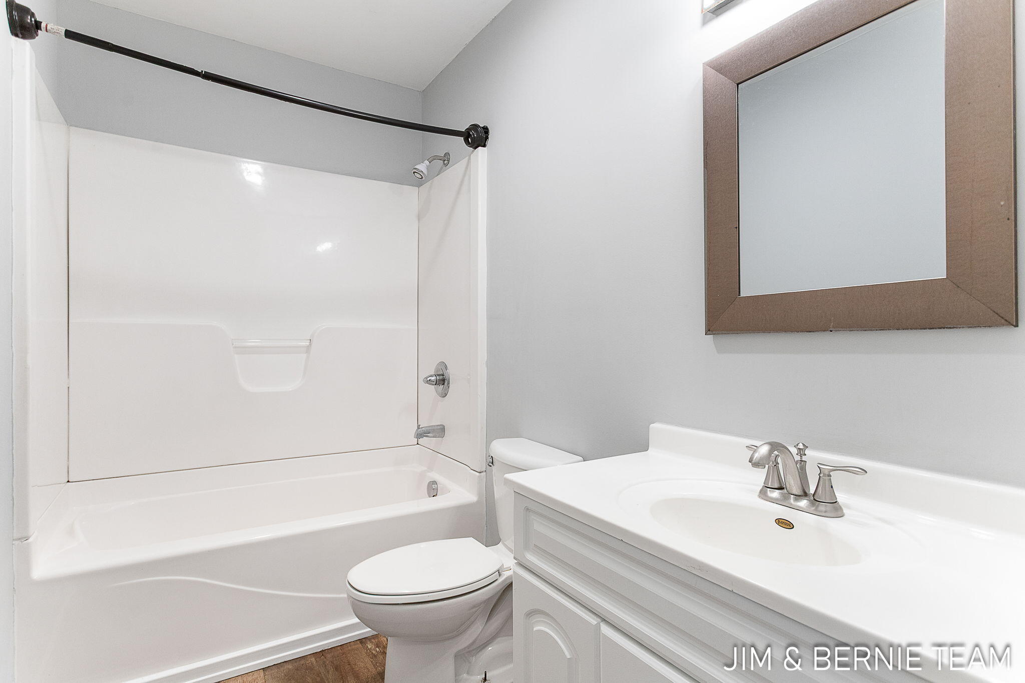 478 480 W 30th Street