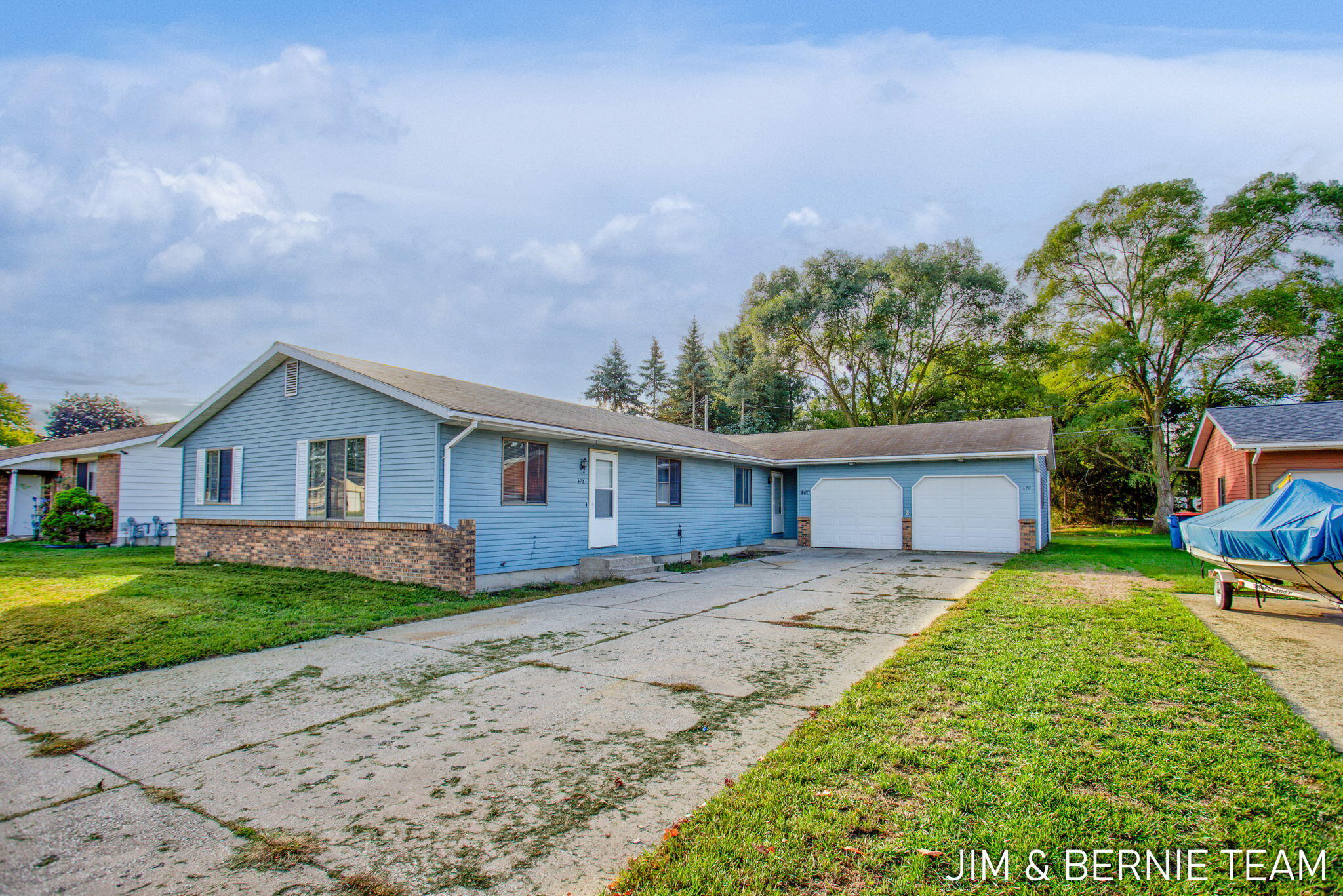 478 480 W 30th Street