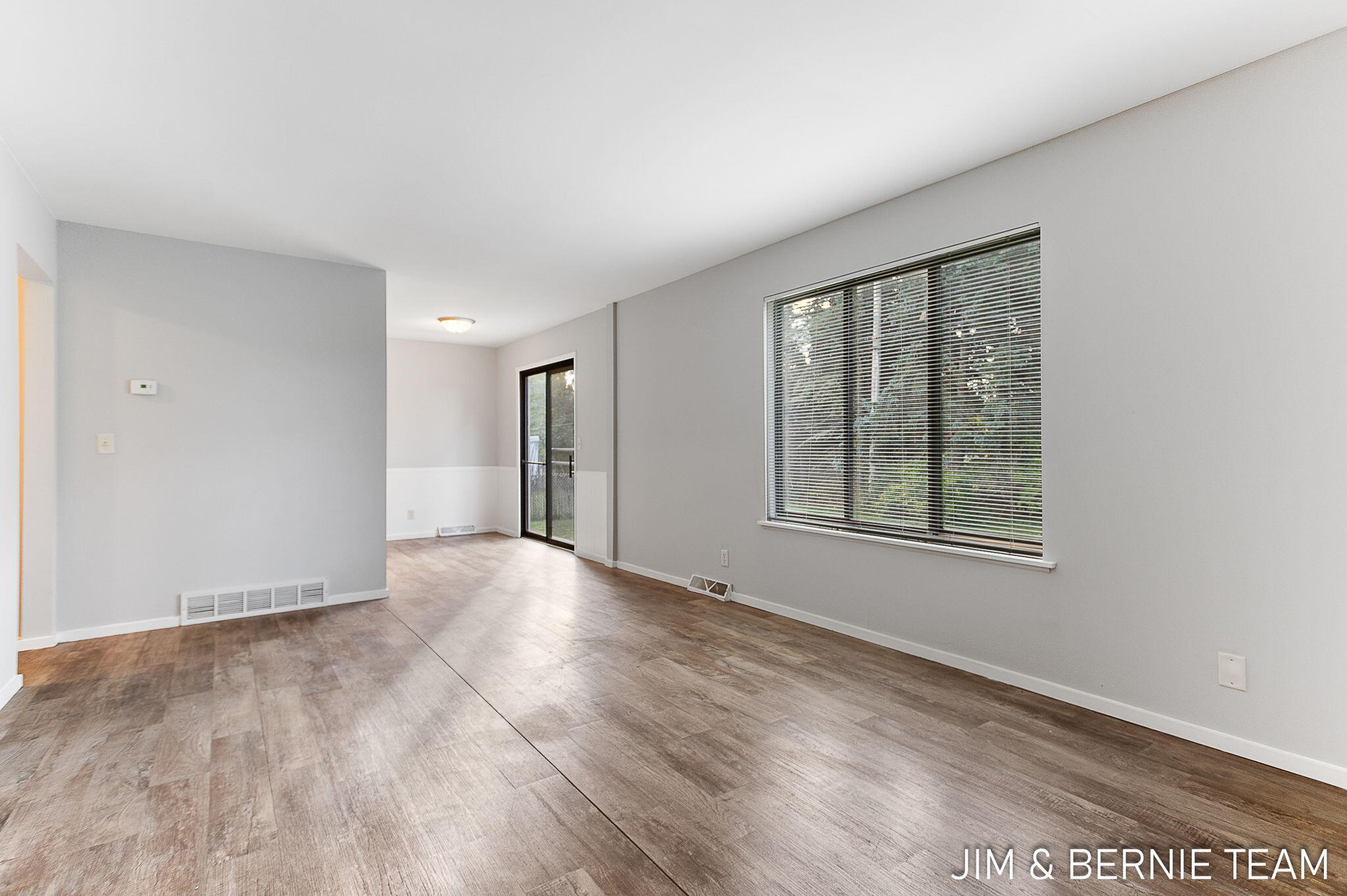 478 480 W 30th Street