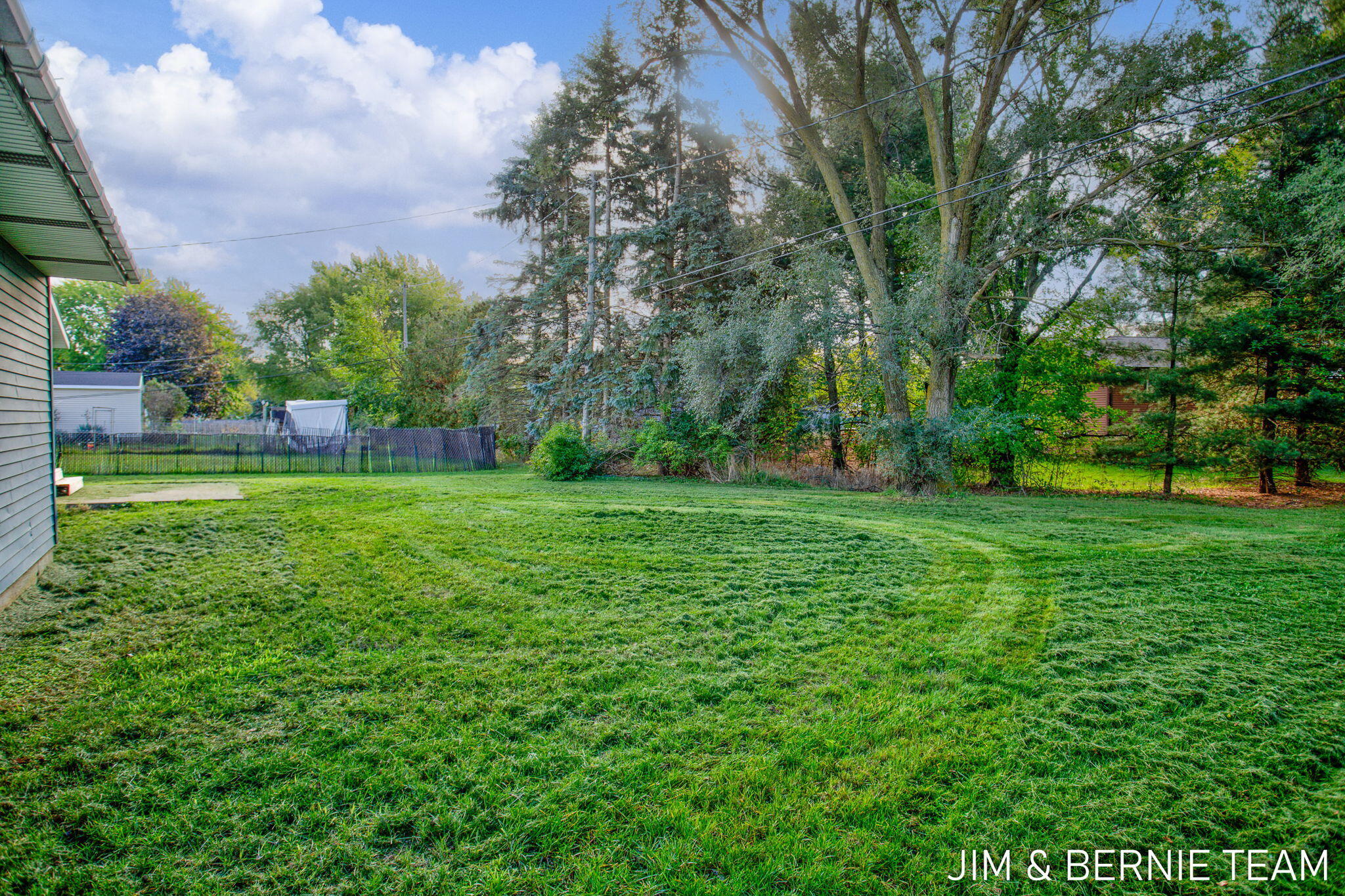 478 480 W 30th Street