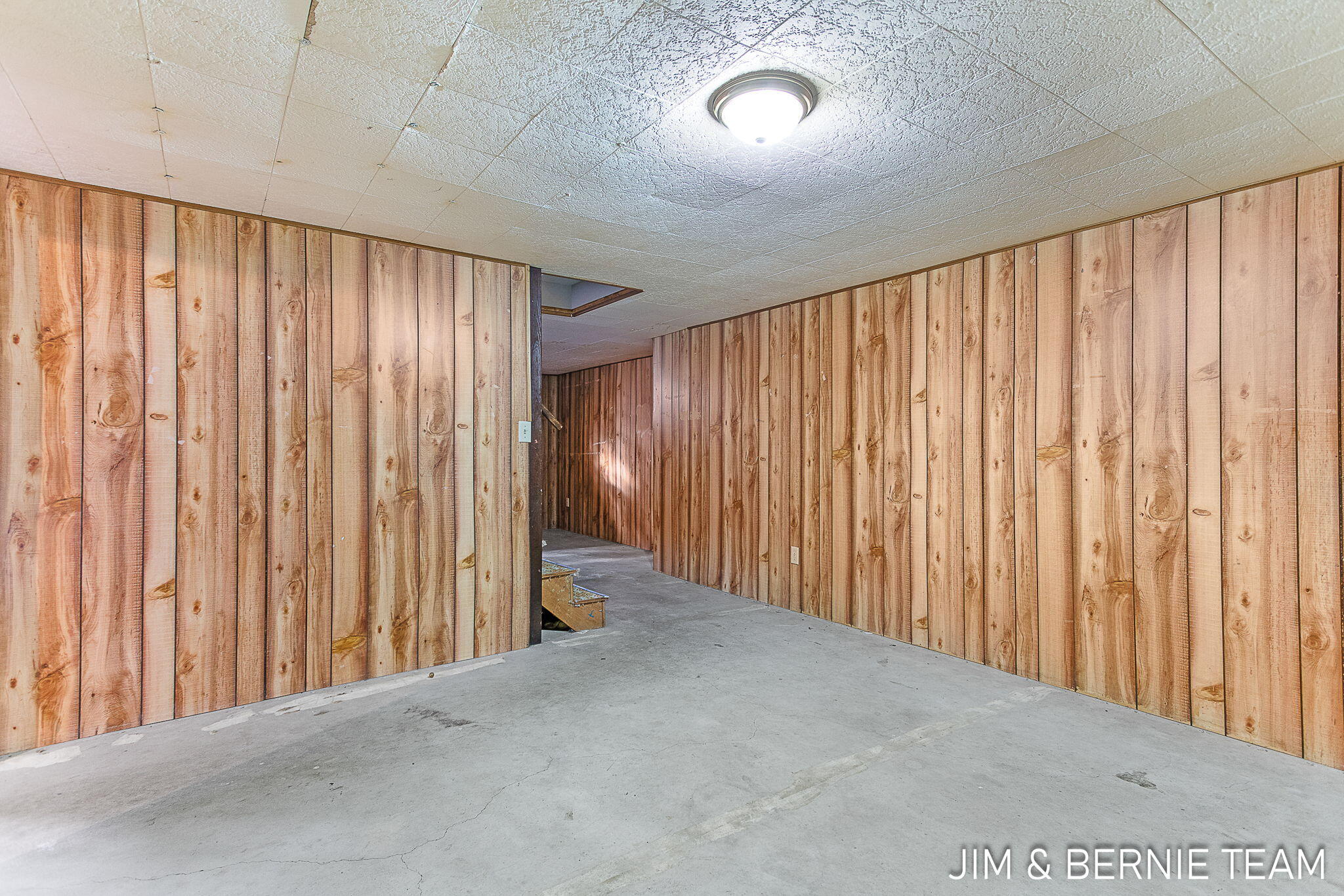 478 480 W 30th Street