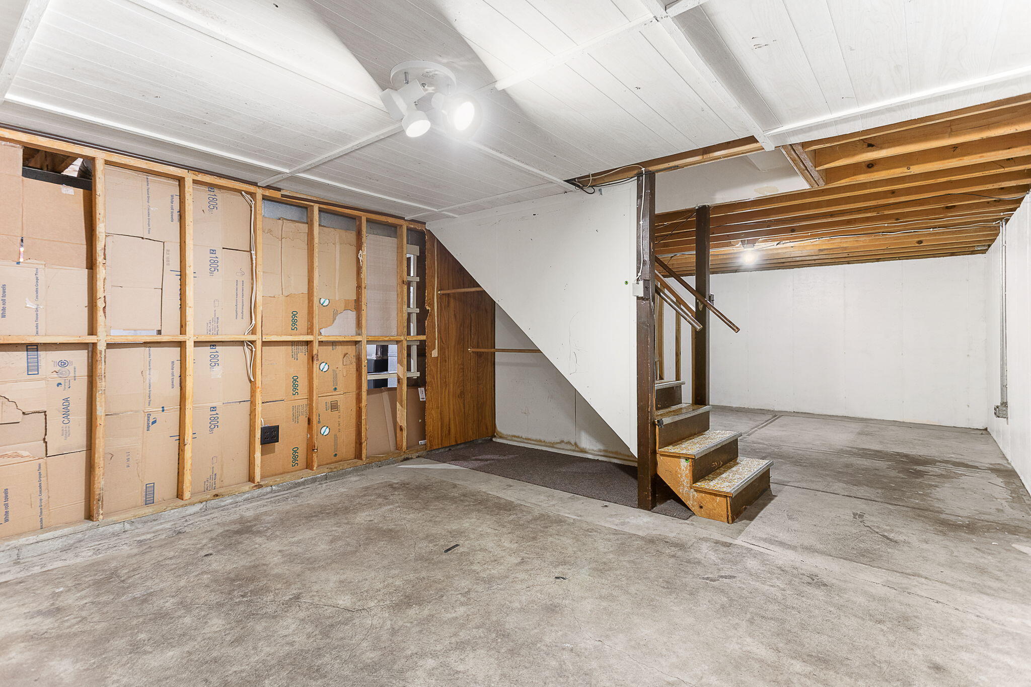 478 480 W 30th Street