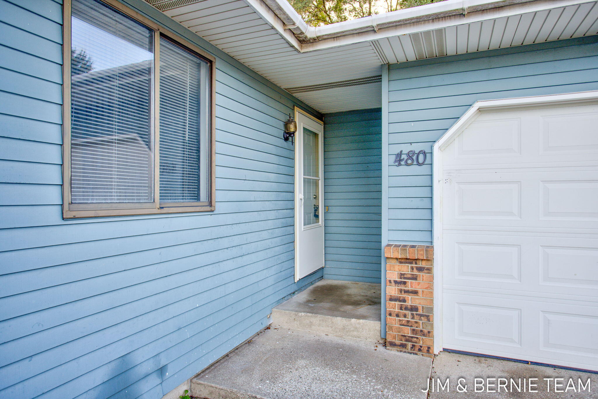 478 480 W 30th Street