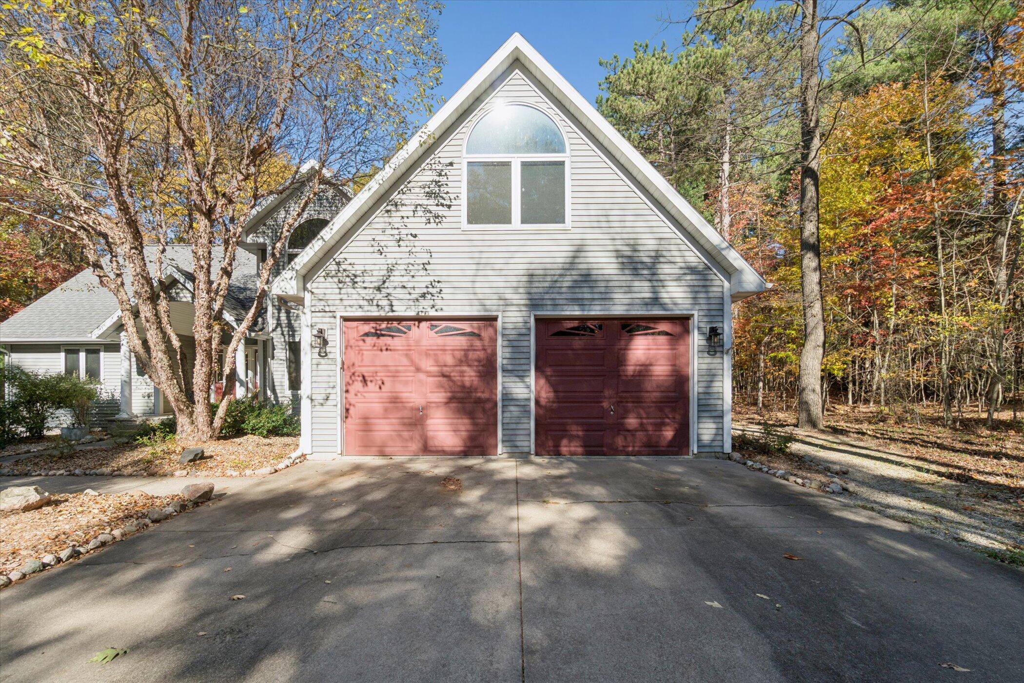 2335 Forest Trail Circle