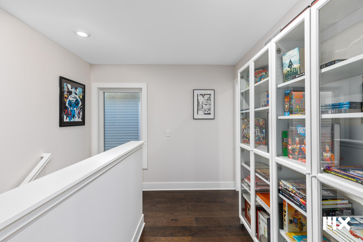 631 Fairview Avenue NE 2