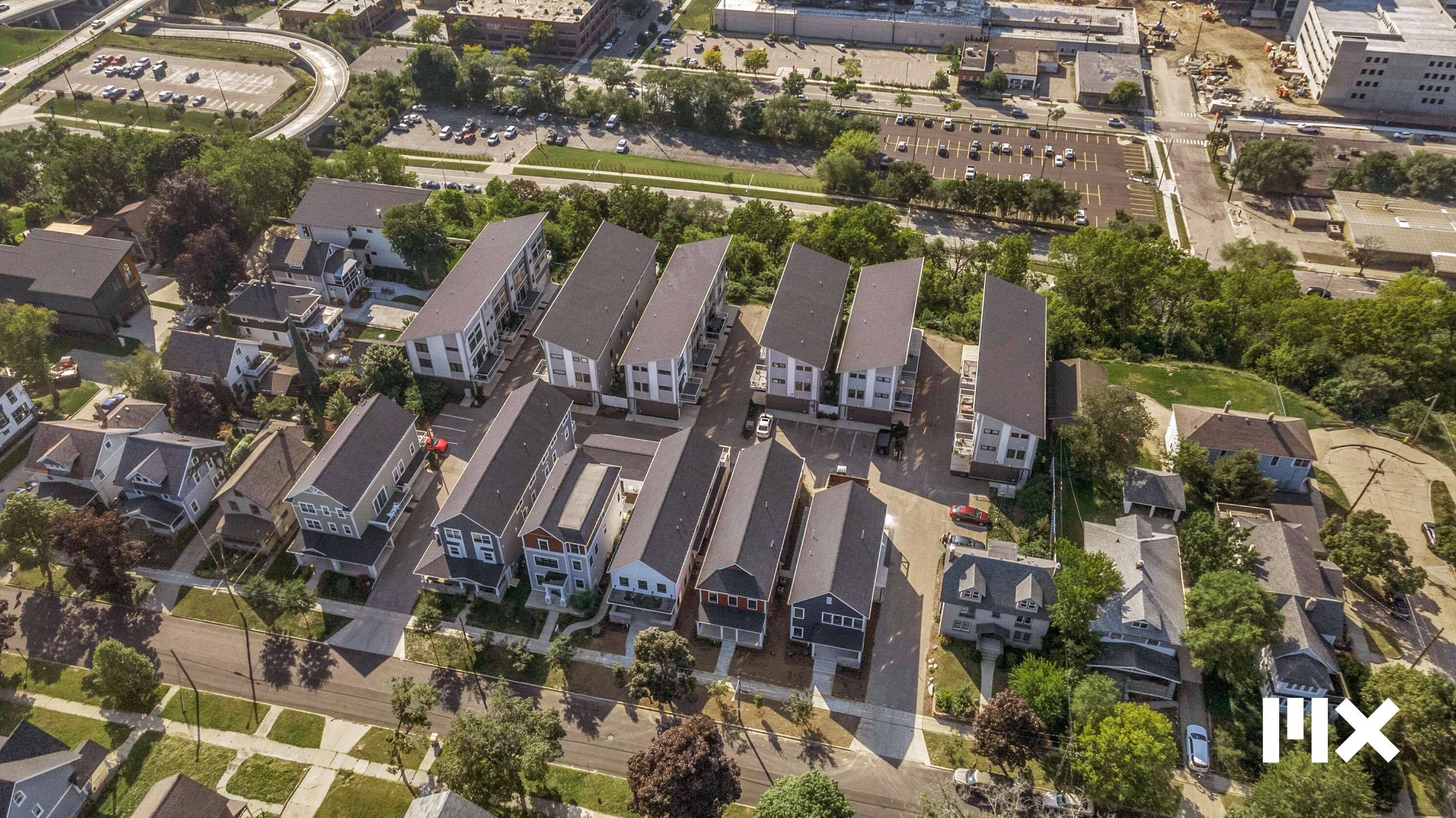 631 Fairview Avenue NE 2