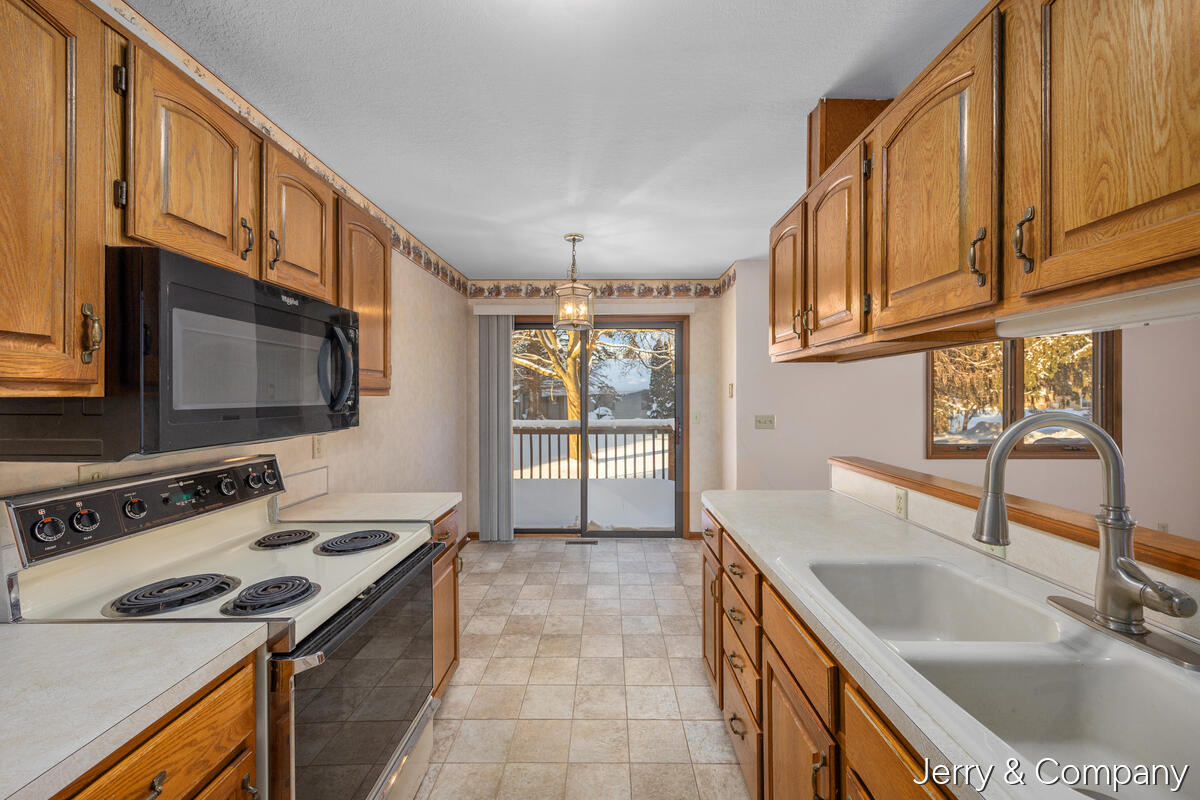 948 Laketown Drive