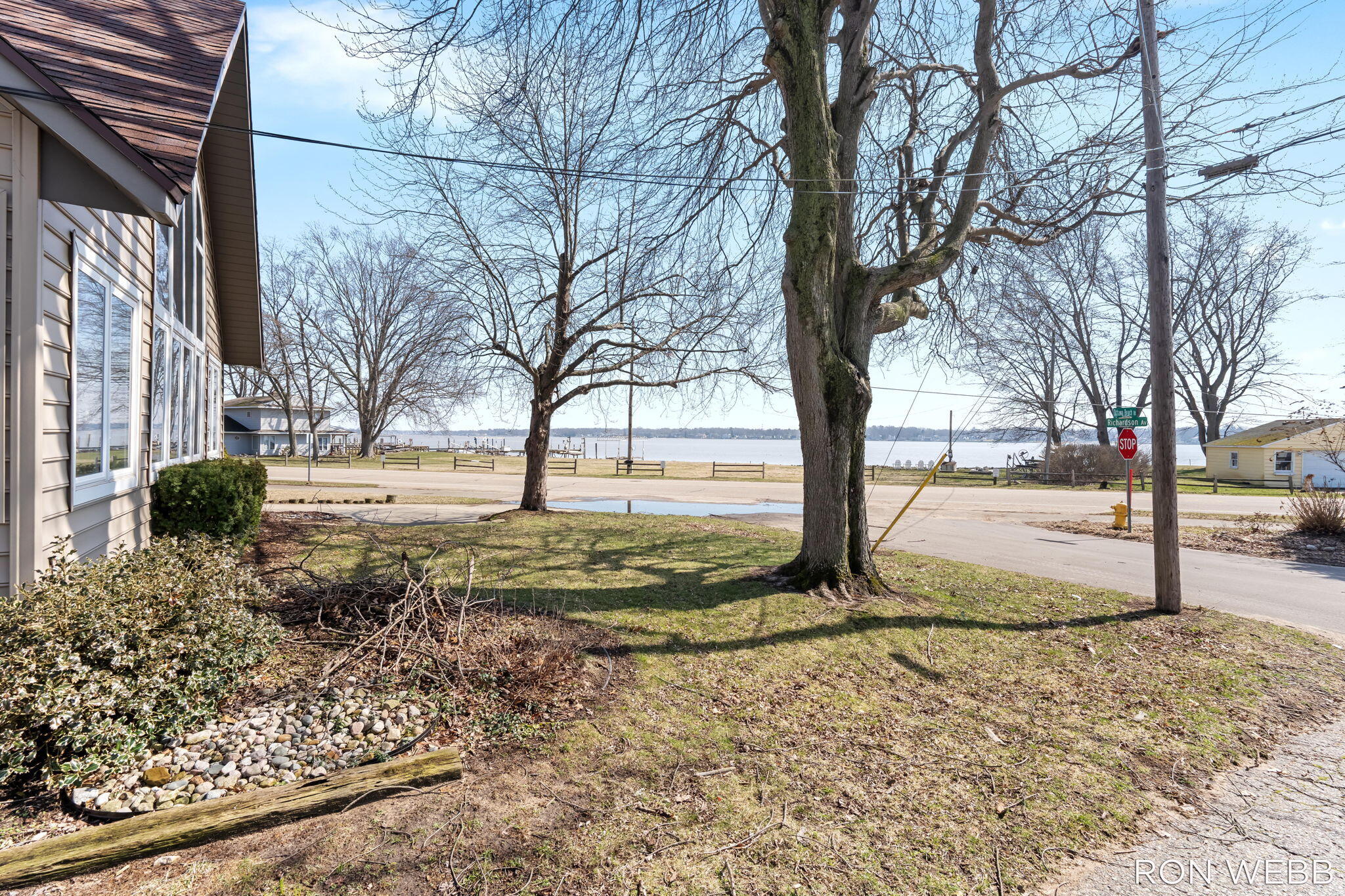 2087 Richardson Avenue