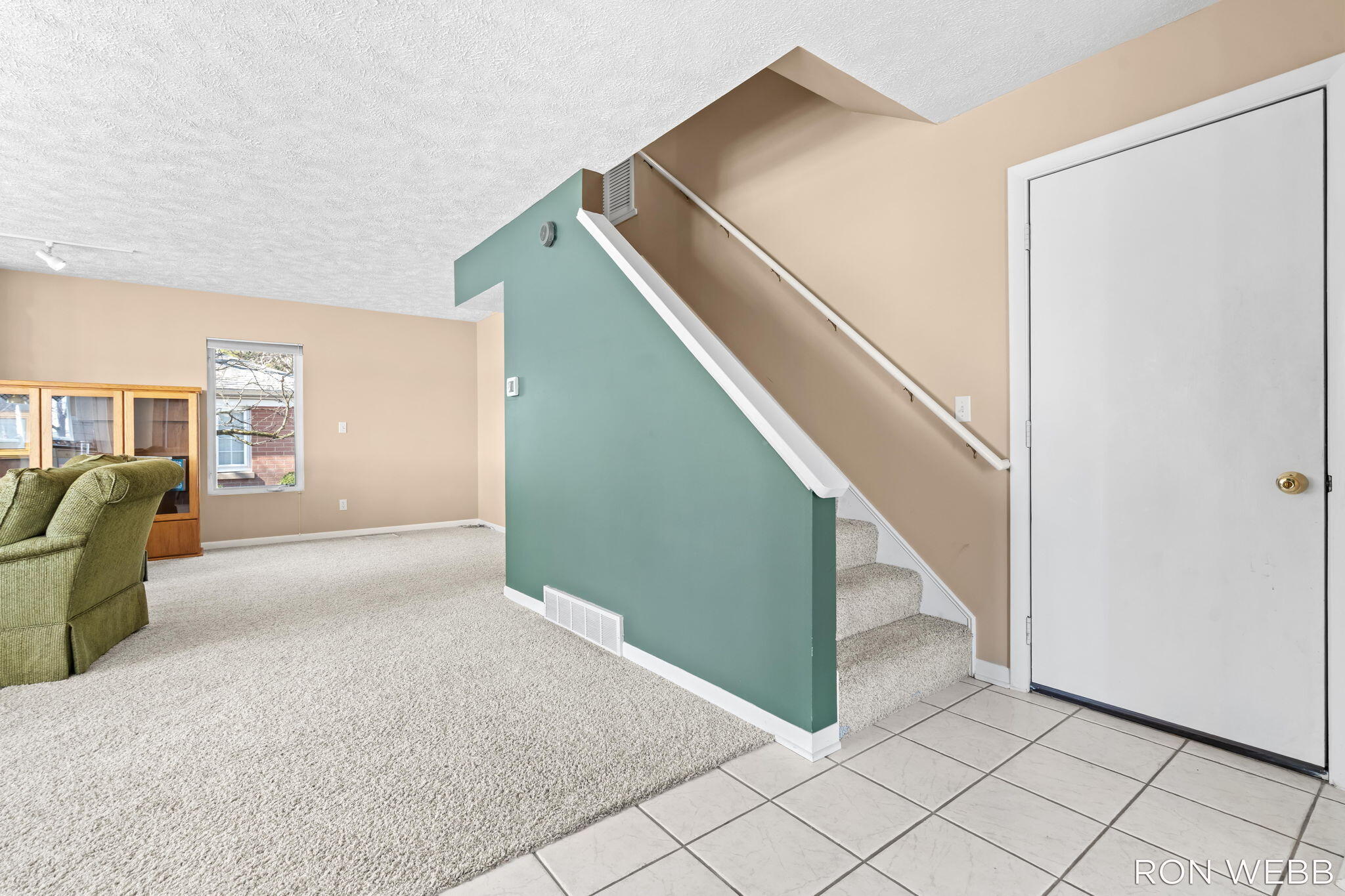 2087 Richardson Avenue