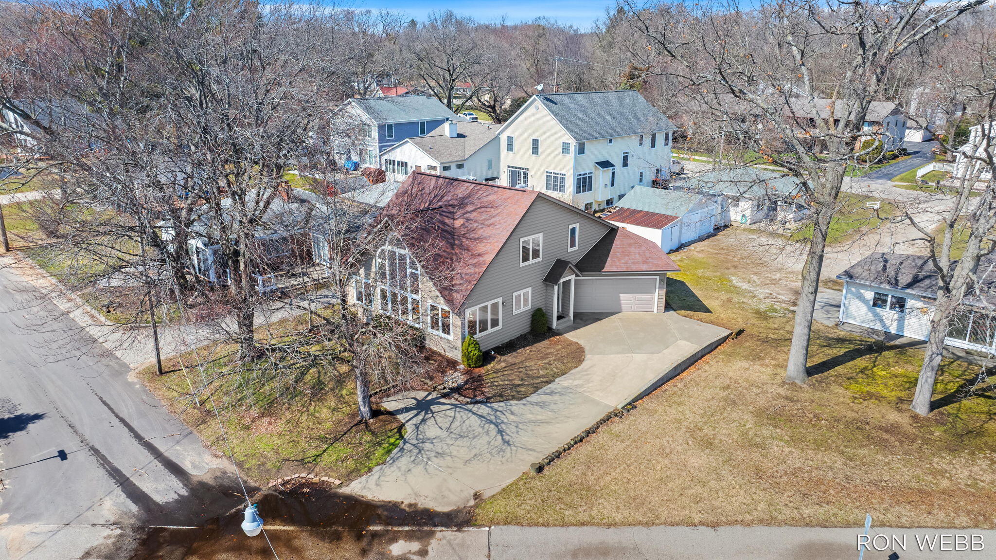 2087 Richardson Avenue