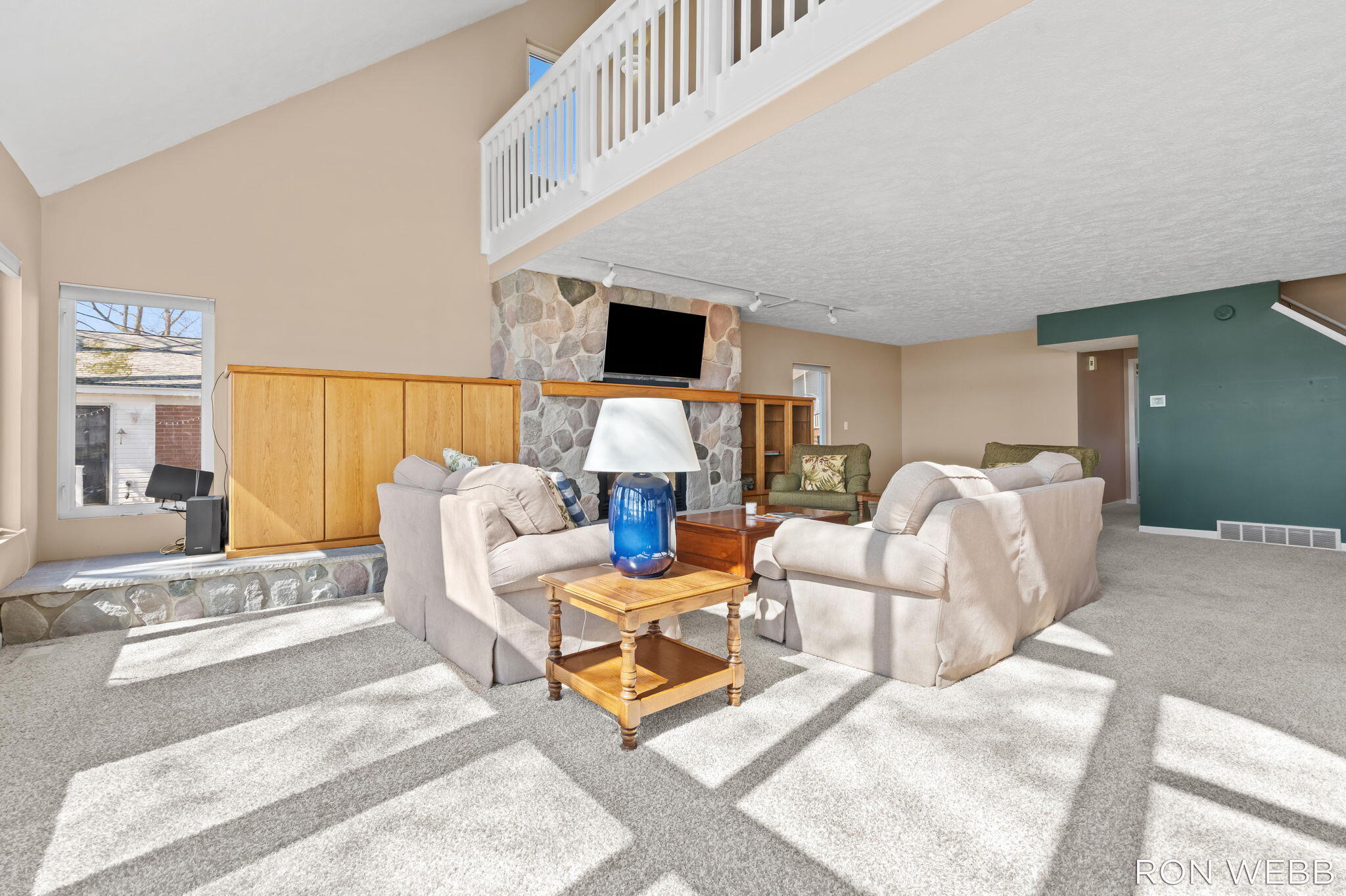 2087 Richardson Avenue