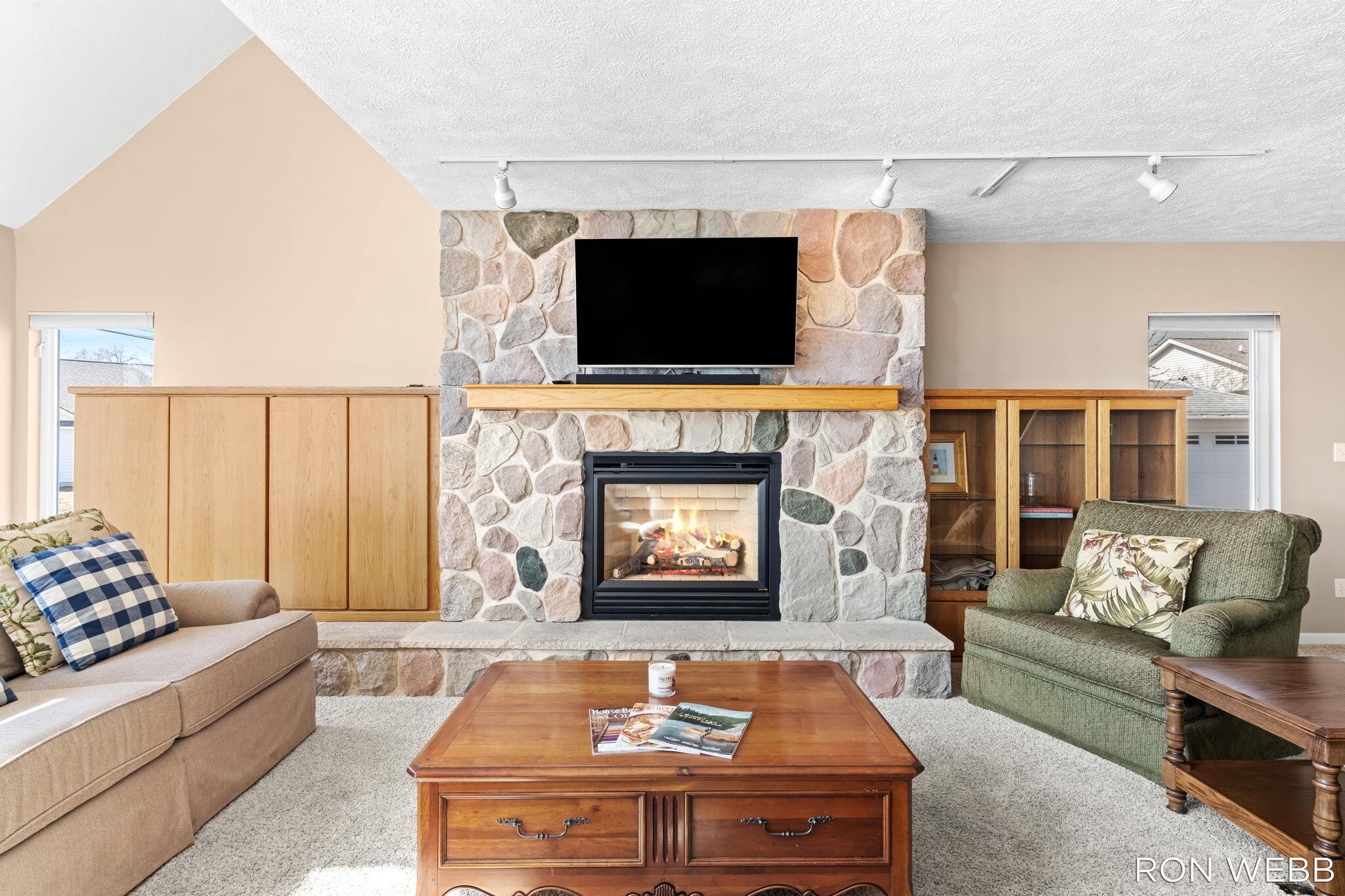 2087 Richardson Avenue