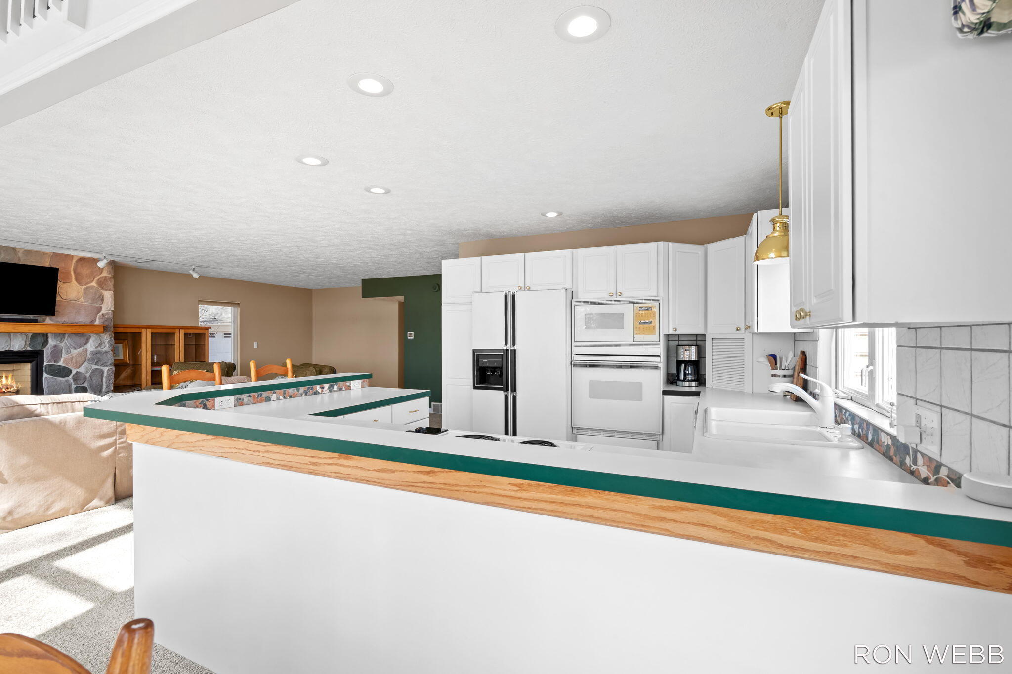 2087 Richardson Avenue