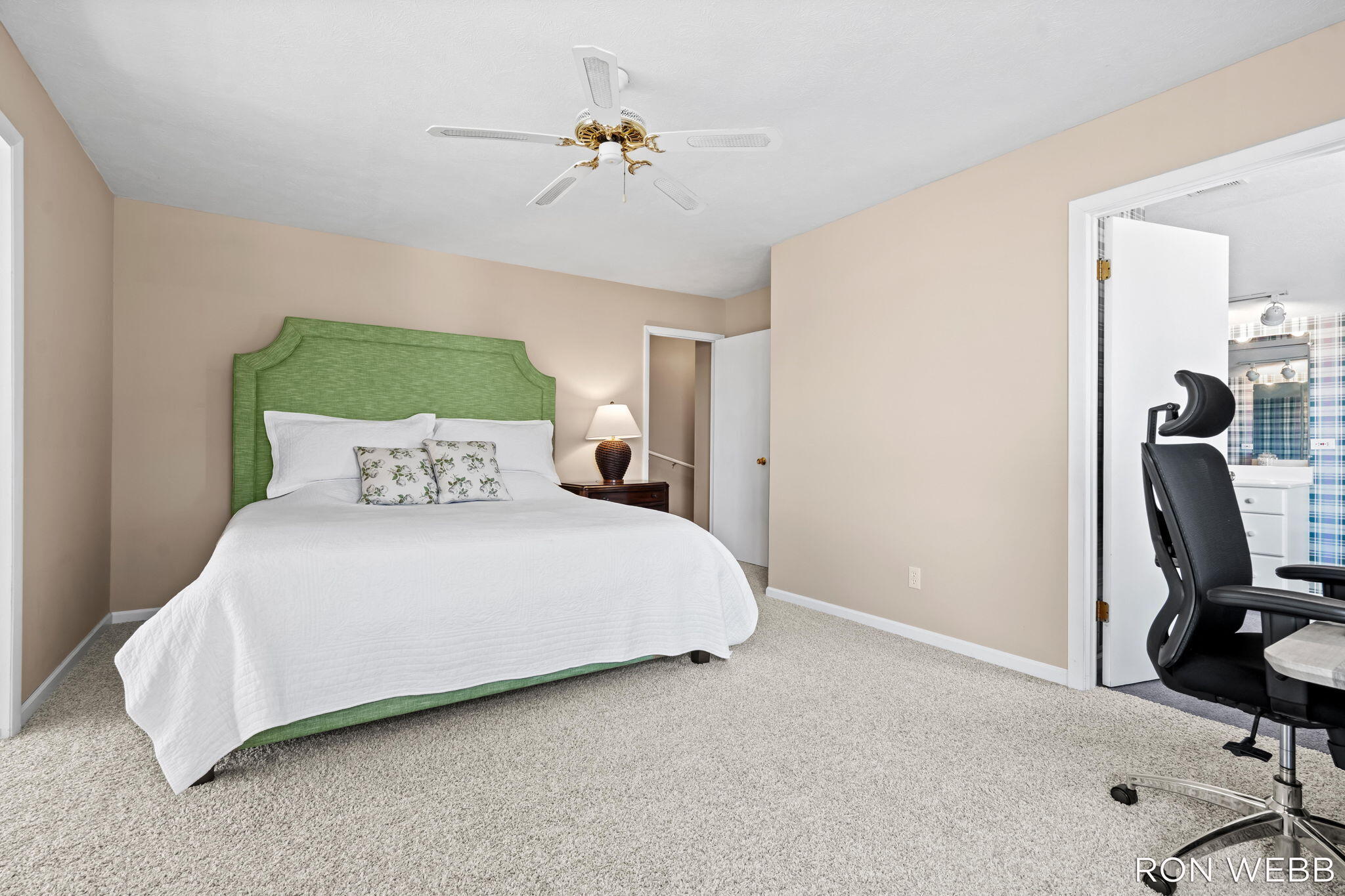 2087 Richardson Avenue