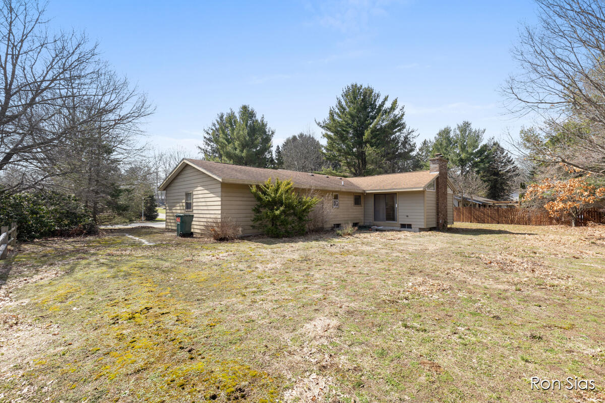 17075 Lakeview Road