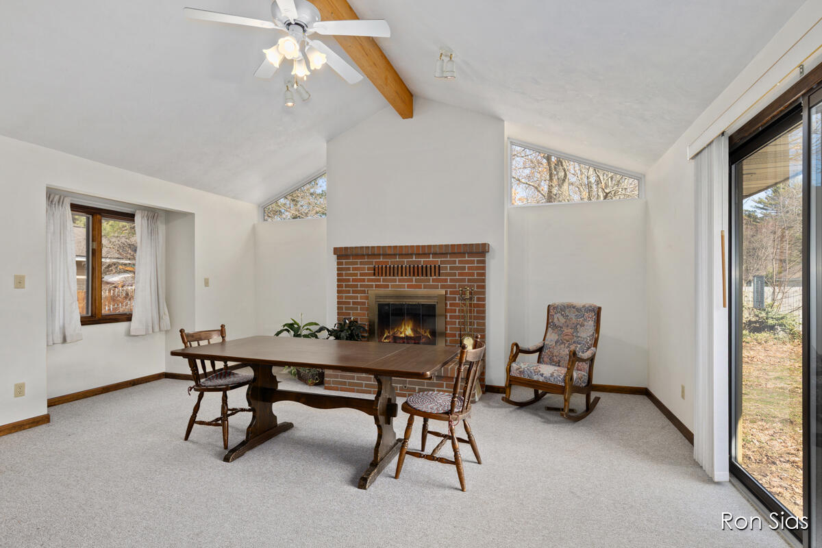 17075 Lakeview Road