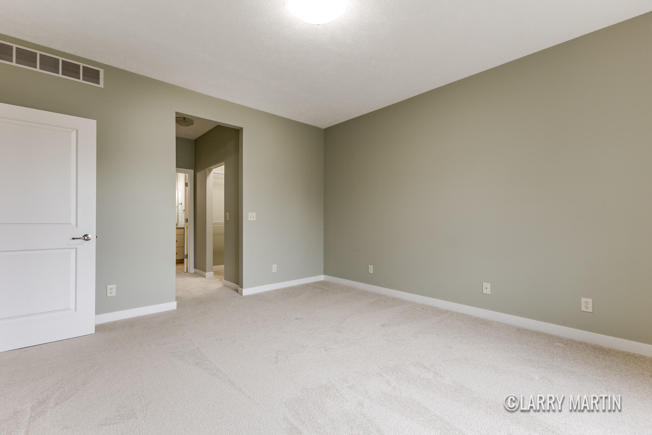 1749 N Trillium Circle